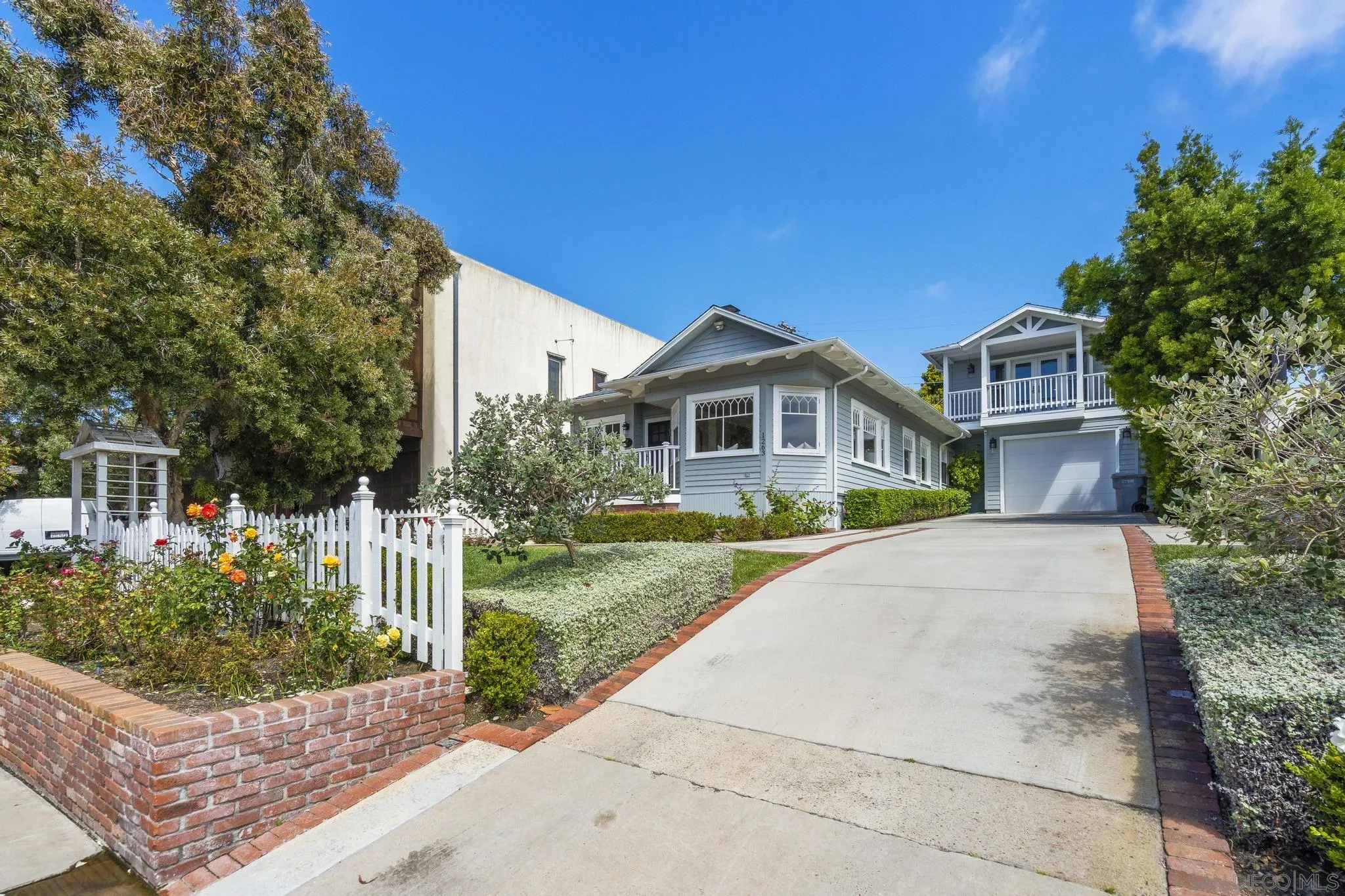 https://cdn.realtyfeed.com/cdn/127/260014619/032add0e02b4347549793041770747d2.webp