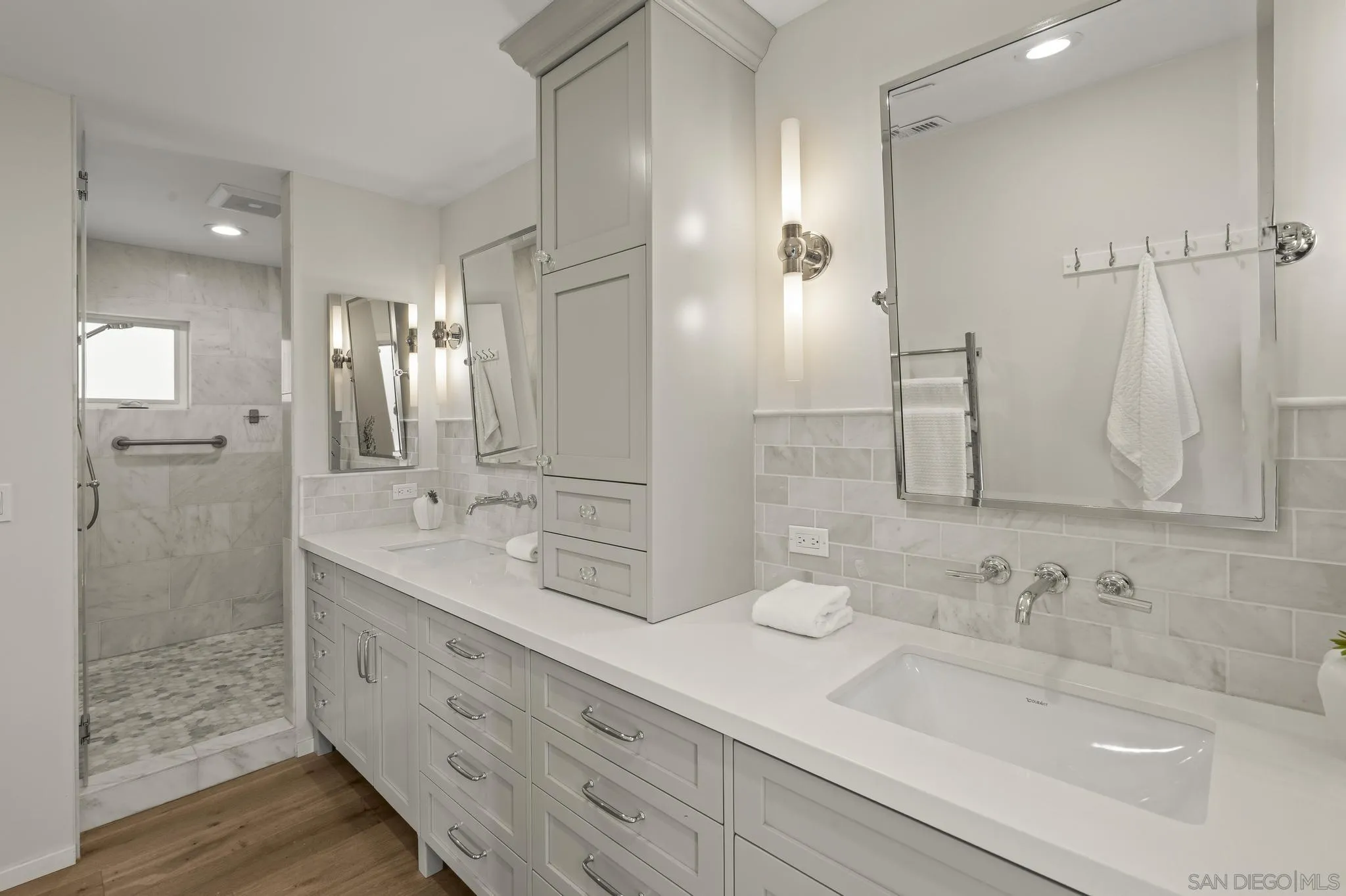 https://cdn.realtyfeed.com/cdn/127/260014619/3e2e77f0ce7dadc90cc77607e0785a22.webp