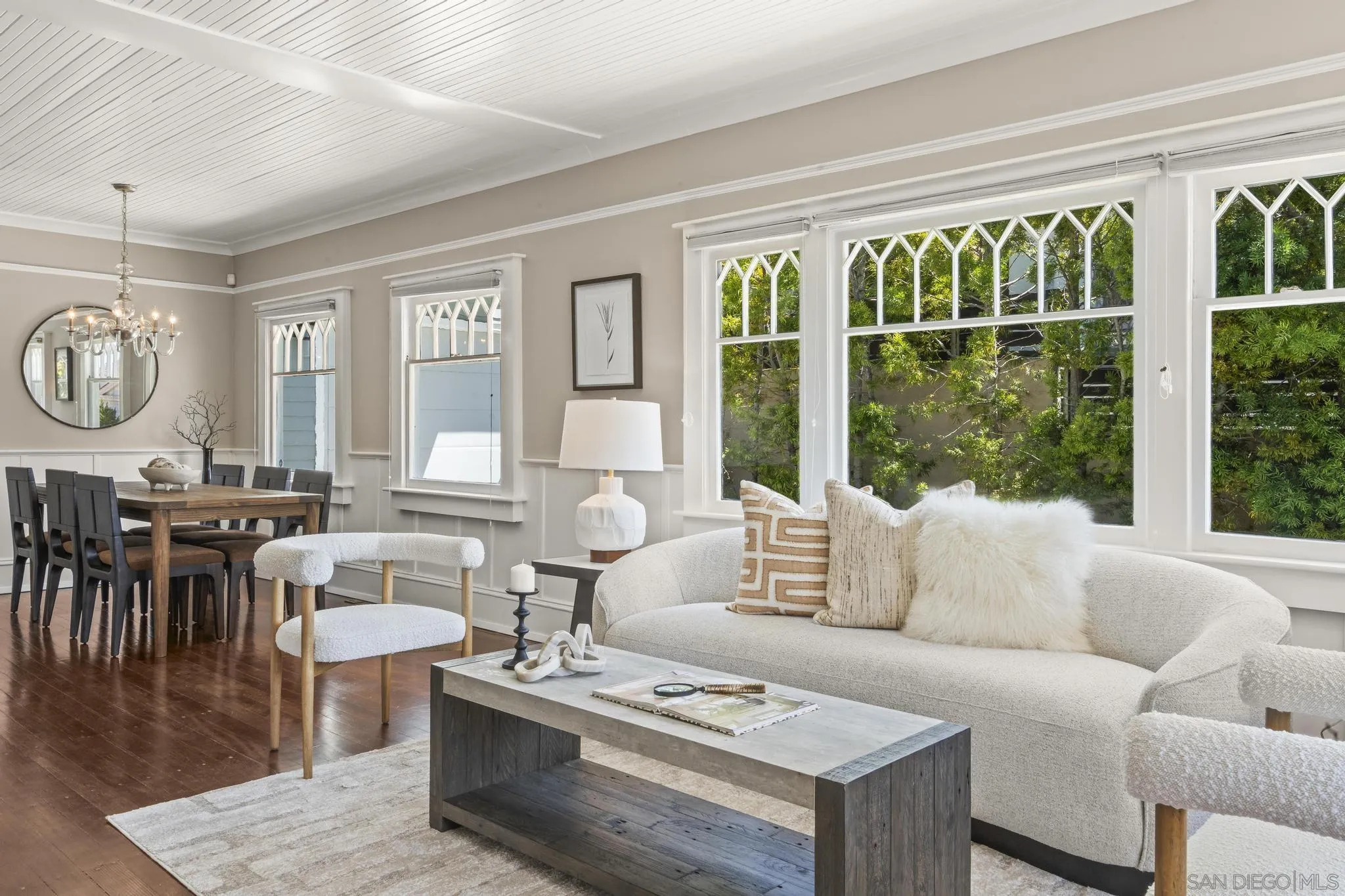 https://cdn.realtyfeed.com/cdn/127/260014619/601b634bdd4e5d2df324dadea89823b2.webp
