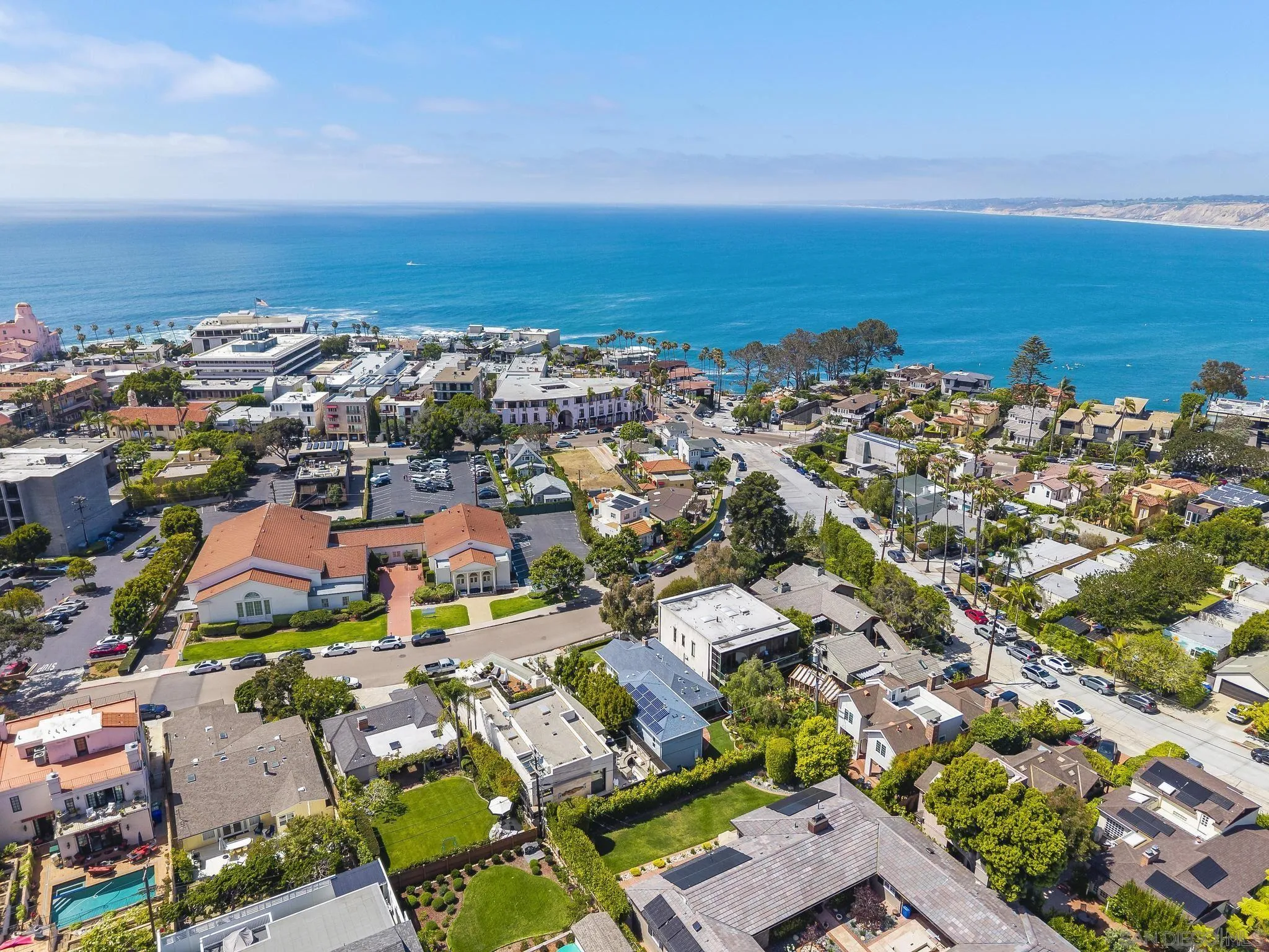 https://cdn.realtyfeed.com/cdn/127/260014619/c6a17007bd0e4ea35df70bbb1f2d6fdd.webp