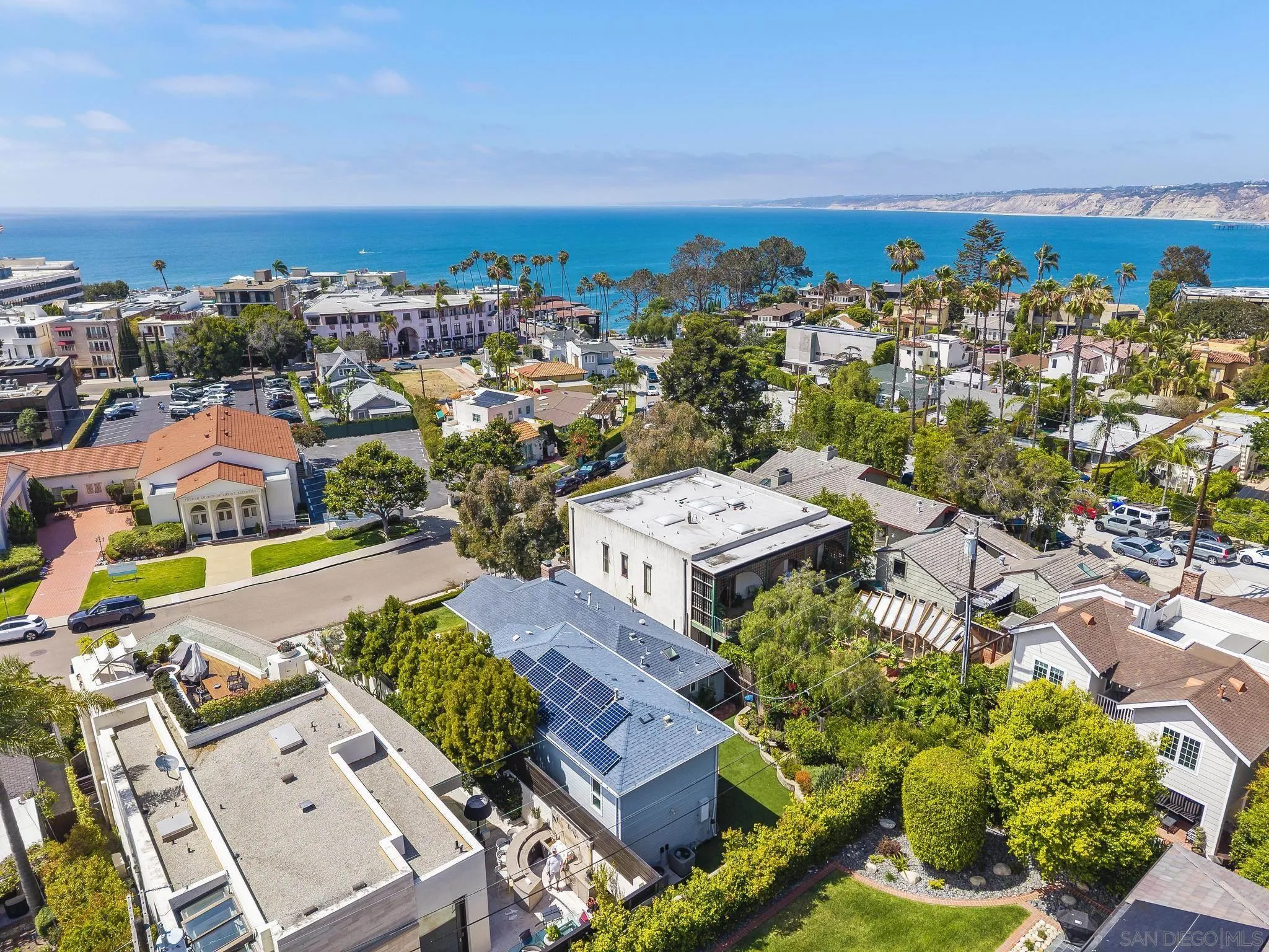 https://cdn.realtyfeed.com/cdn/127/260014619/c9d817aeb633944d3c1f6342fb00f0b9.webp