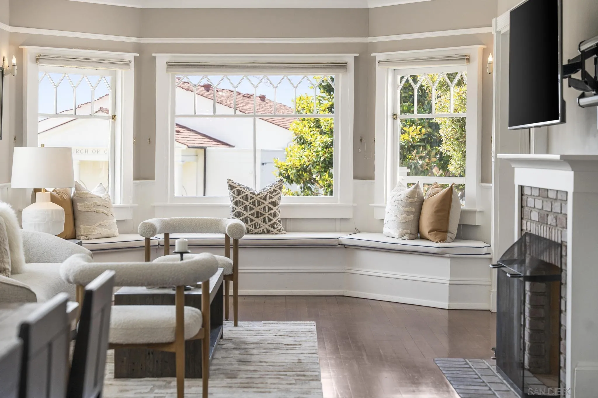 https://cdn.realtyfeed.com/cdn/127/260014619/e1e79da96b6f6e26ee229e6597d7c320.webp