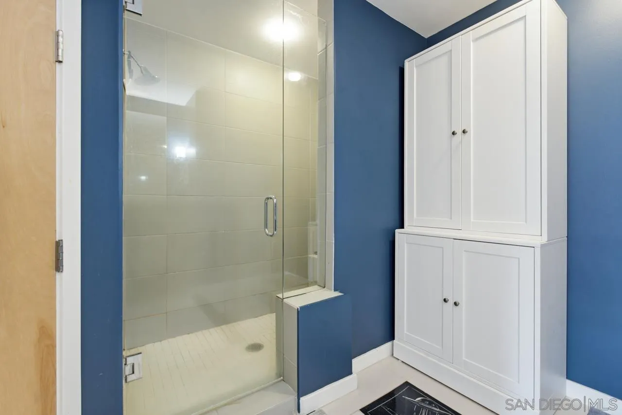 https://cdn.realtyfeed.com/cdn/127/260014620/a7a812bec11f9cf9d1963efb8826ca17.webp