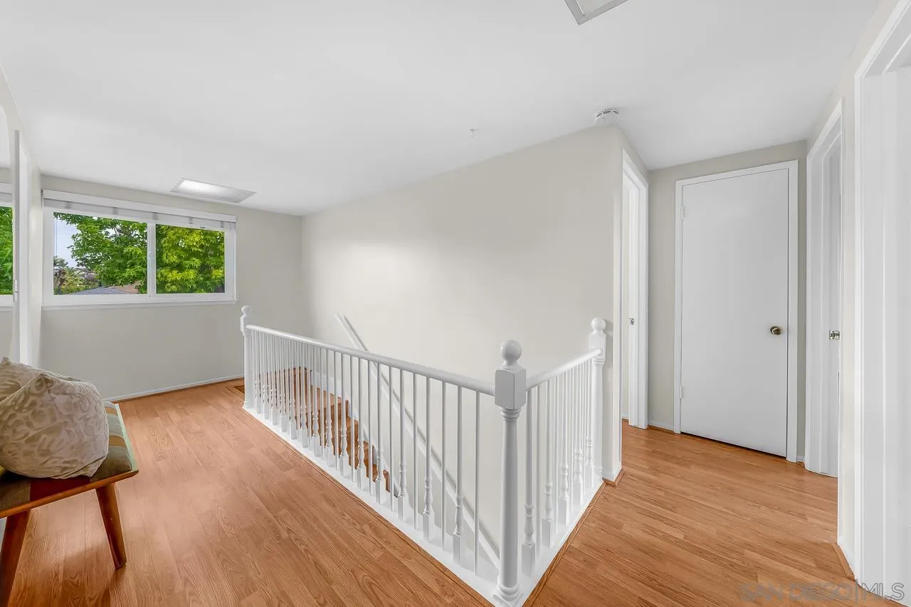 https://cdn.realtyfeed.com/cdn/127/260014624/077090d2c4258e04d6f1de9331406cd9.webp
