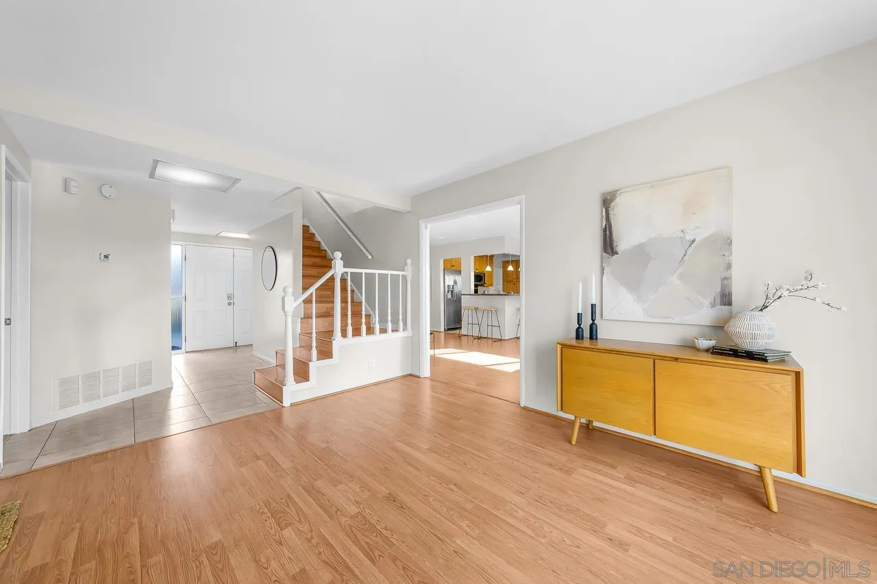 https://cdn.realtyfeed.com/cdn/127/260014624/6b3e1d0b4c1d4dfe17b40e039eb769a7.webp