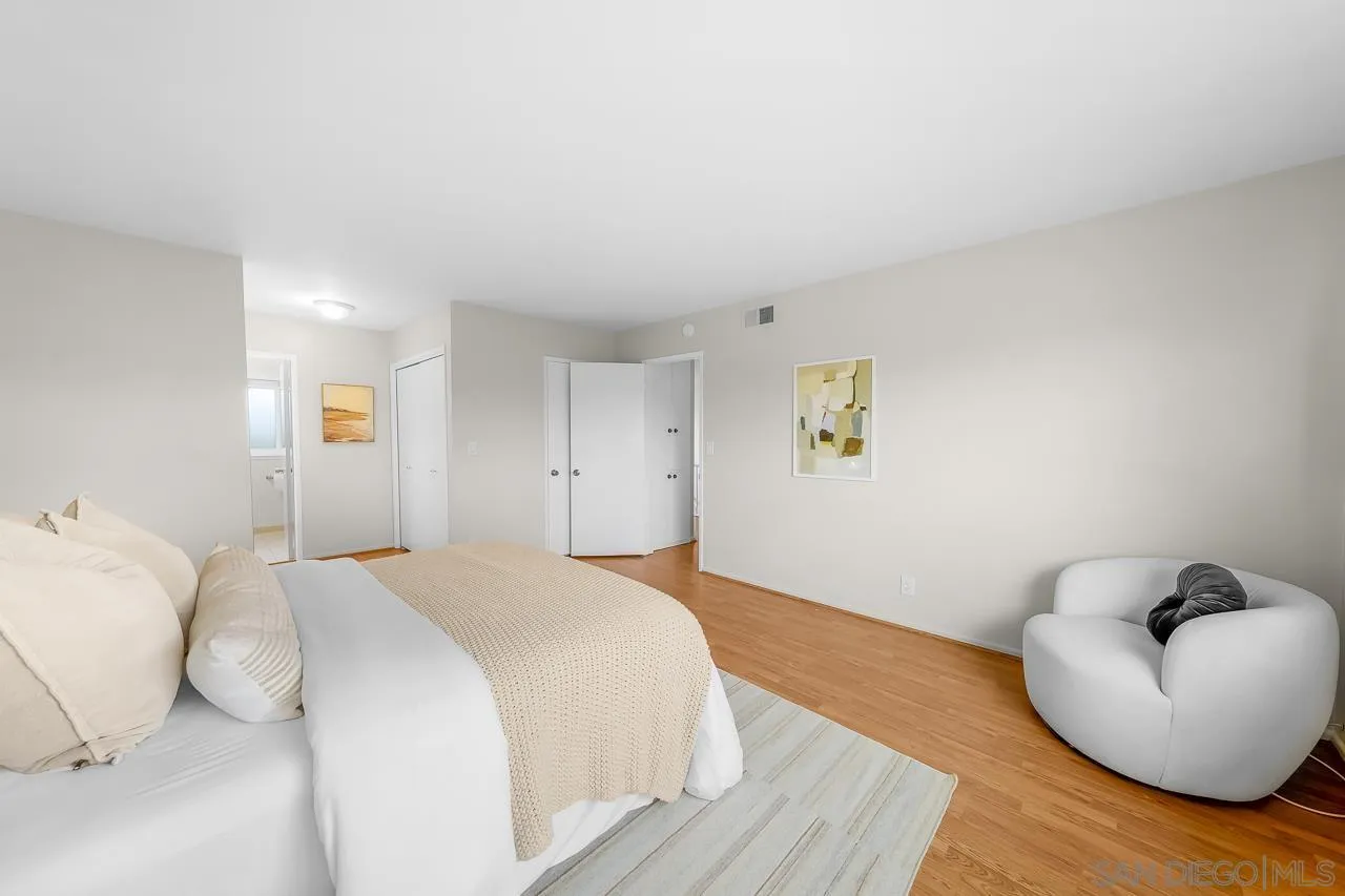 https://cdn.realtyfeed.com/cdn/127/260014624/829f0a0d45ab24baf0960b258ad8136c.webp