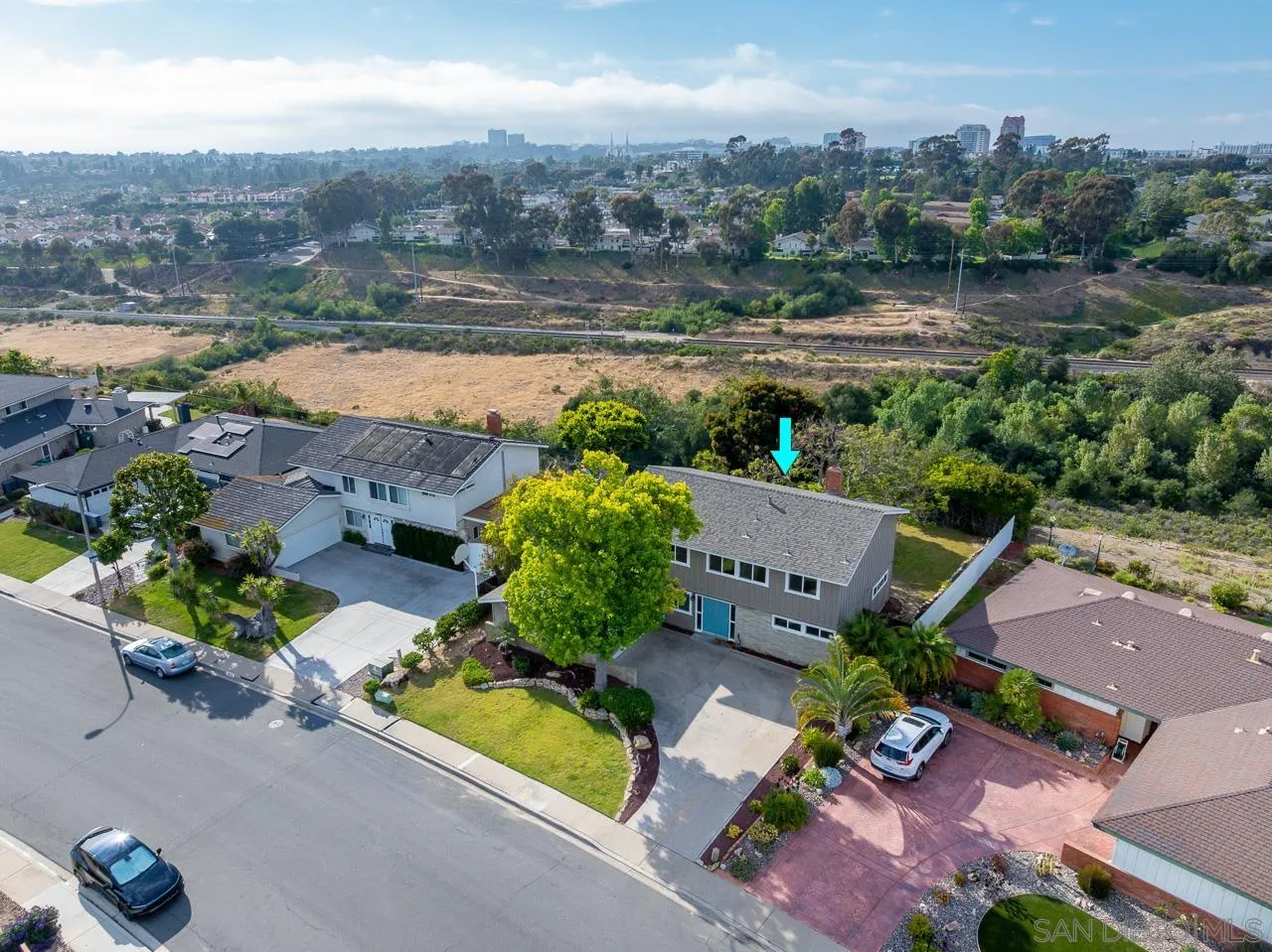 https://cdn.realtyfeed.com/cdn/127/260014624/82d9f34b60c7703b4c9665e303002141.webp