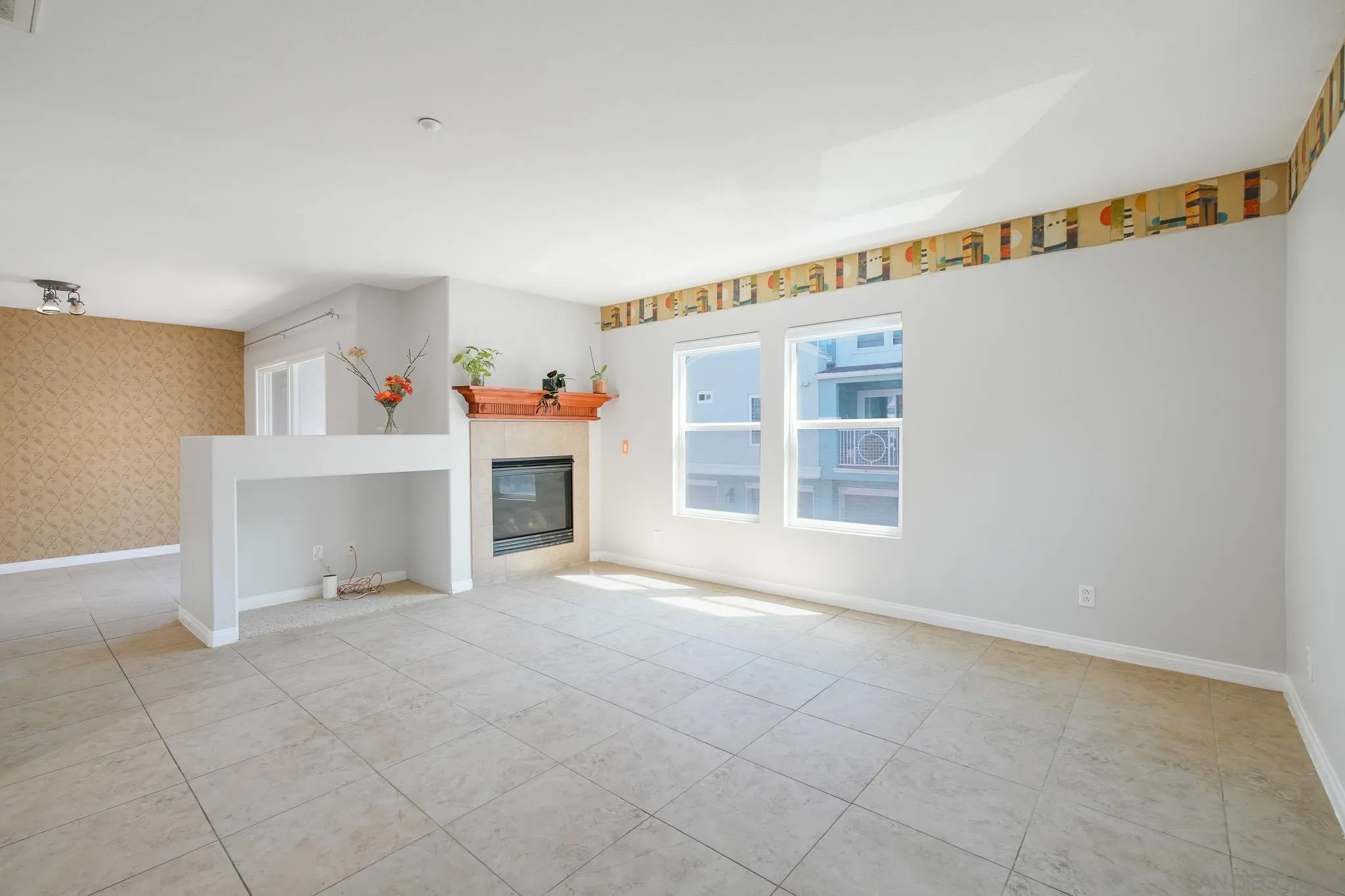Photo #4: 260014625 Listing: Photo #4