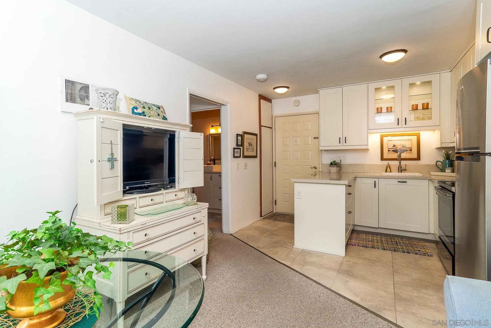 Photo #6: 260014628 Listing: Photo #6