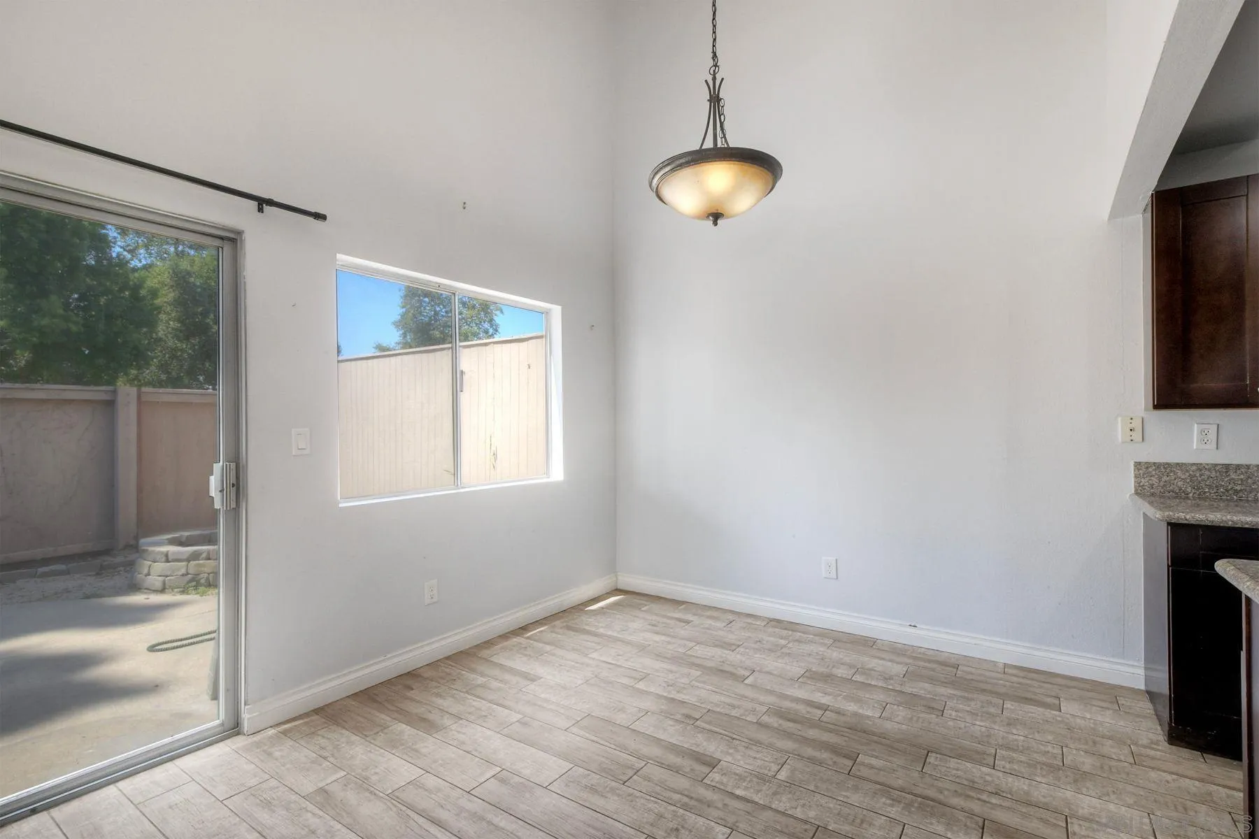 Photo #7: 260014634 Listing: Photo #7