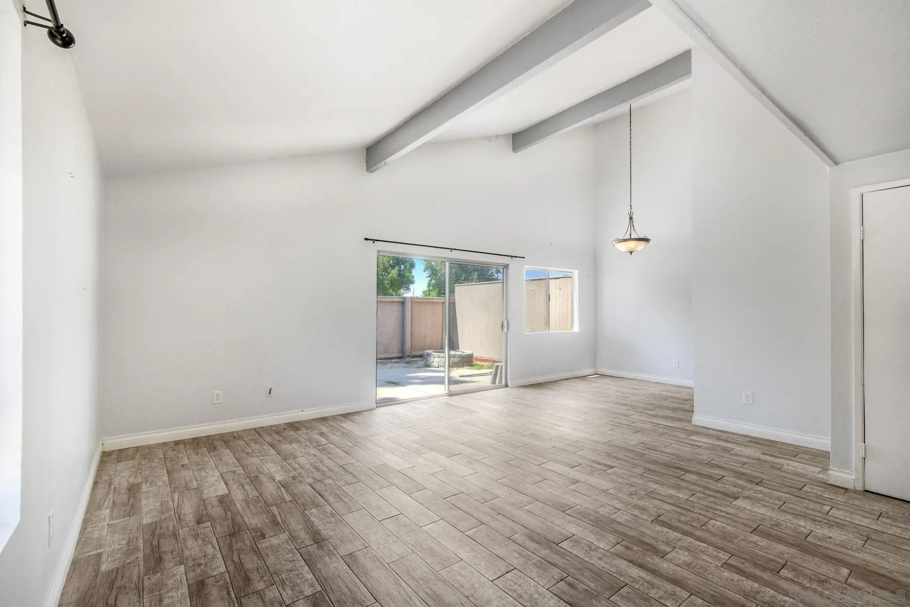 Photo #6: 260014634 Listing: Photo #6