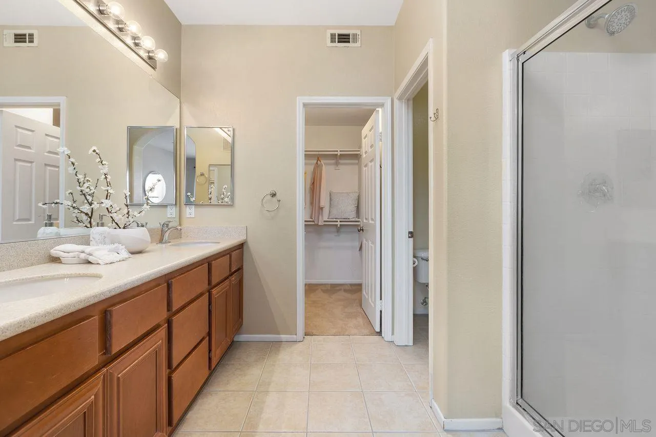 Photo #23: 260014644 Listing: Photo #23