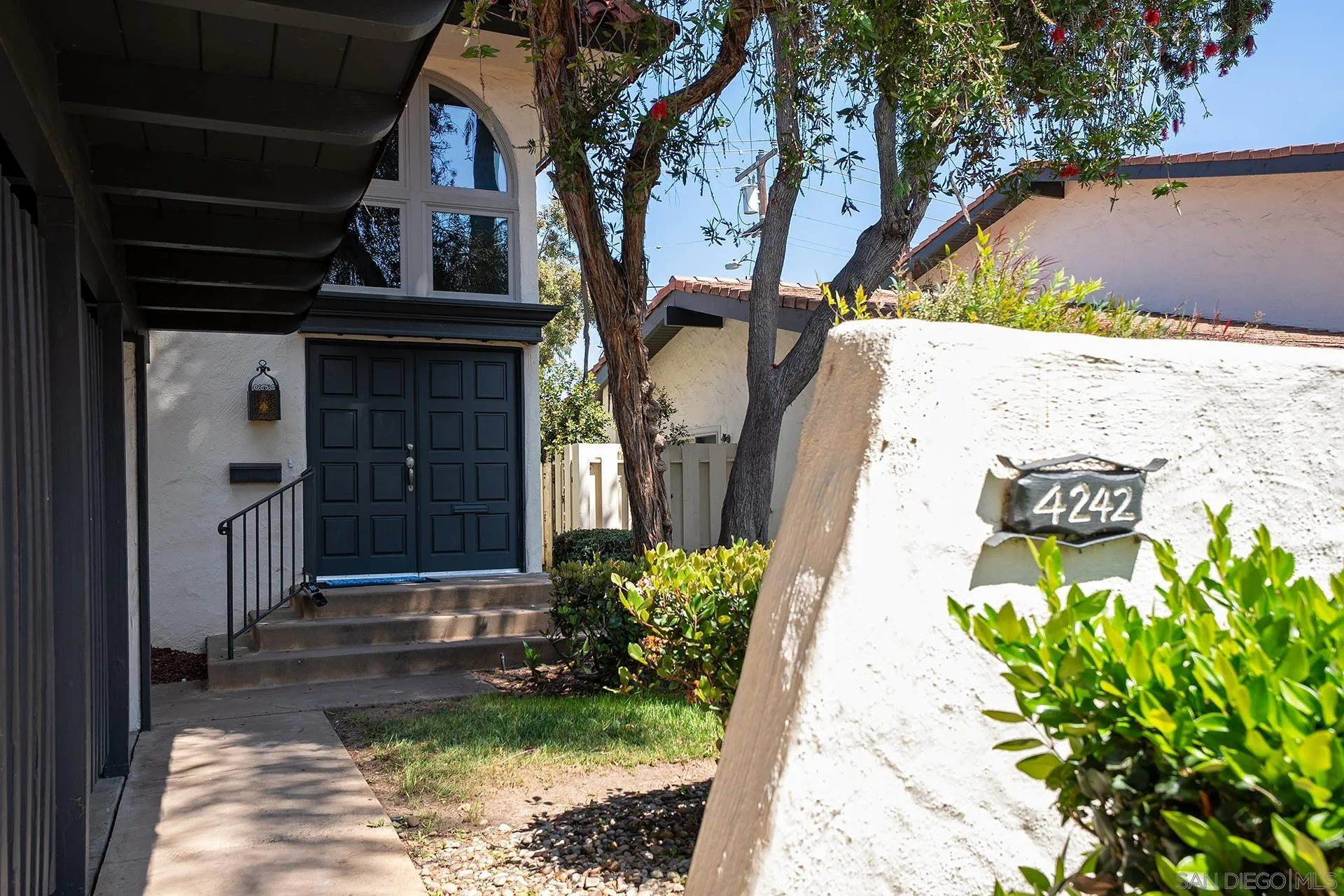 Photo #4: 260014659 Listing: Photo #4