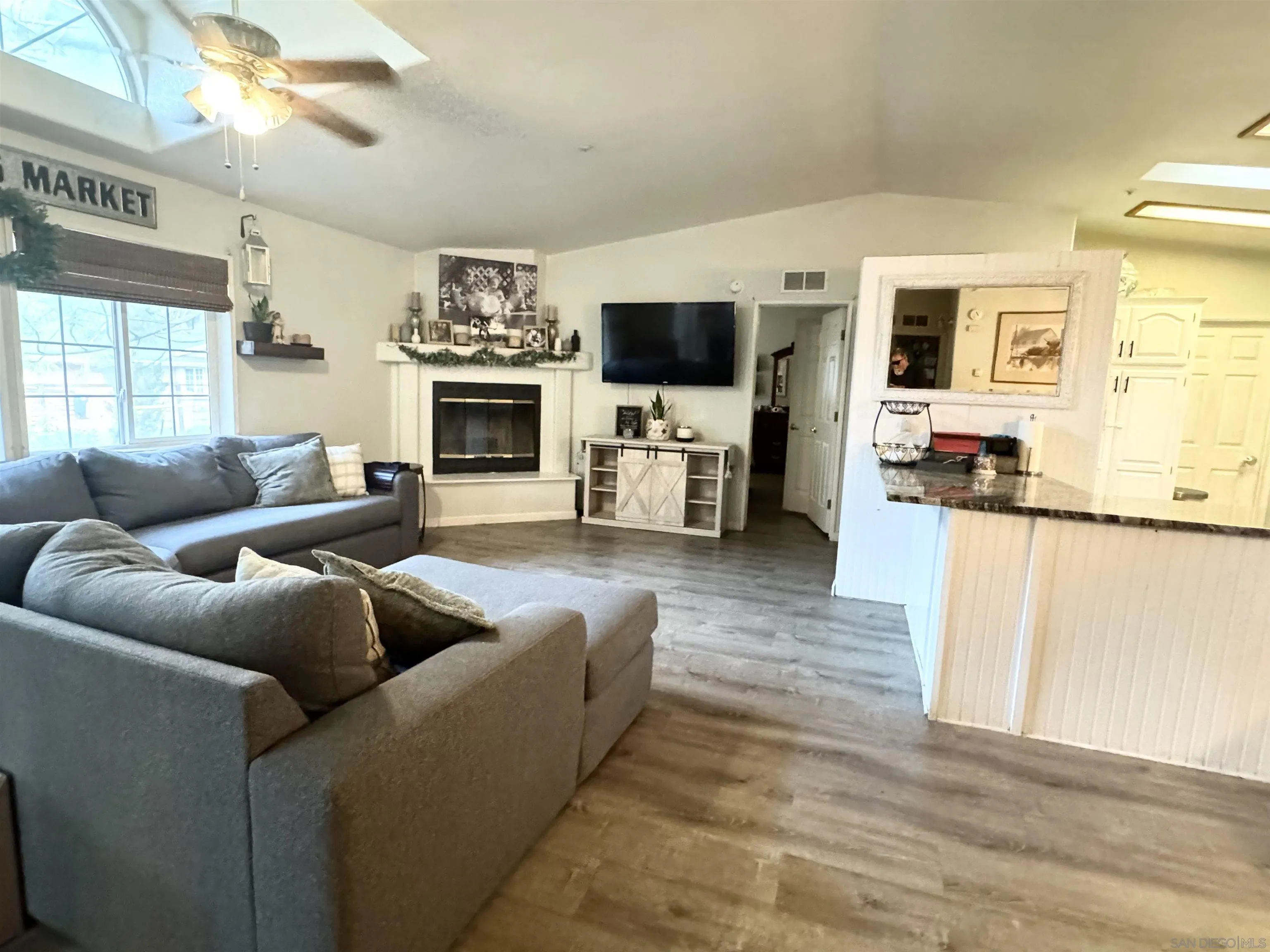 https://cdn.realtyfeed.com/cdn/127/260014661/2b0365ab6fe4f24fa3259be751031137.webp