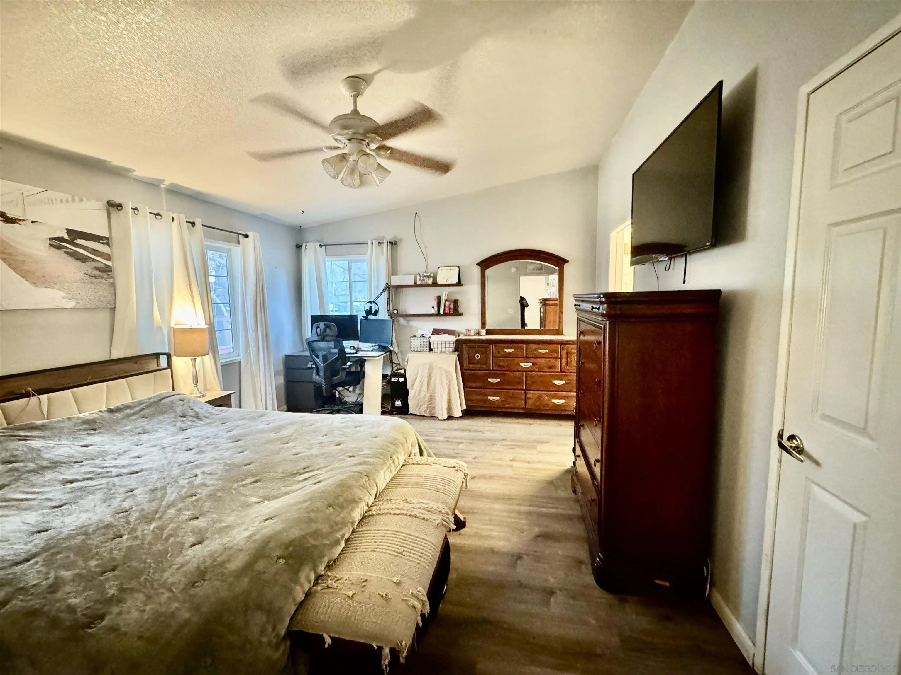 https://cdn.realtyfeed.com/cdn/127/260014661/2eda06770d9c5b904f07876570cca67c.webp