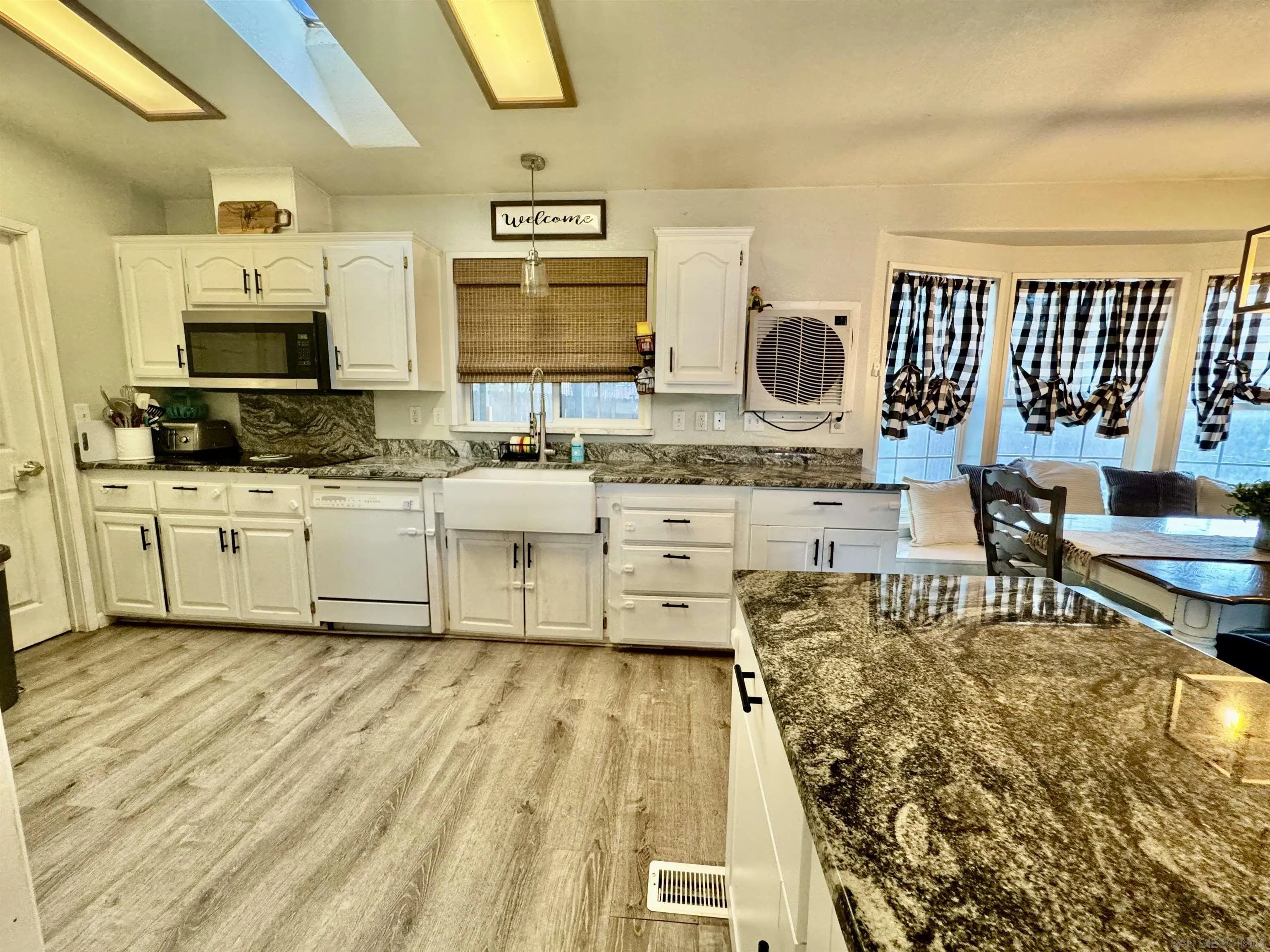 https://cdn.realtyfeed.com/cdn/127/260014661/5baa3097b7c9036e0915ce612ffd0f4e.webp