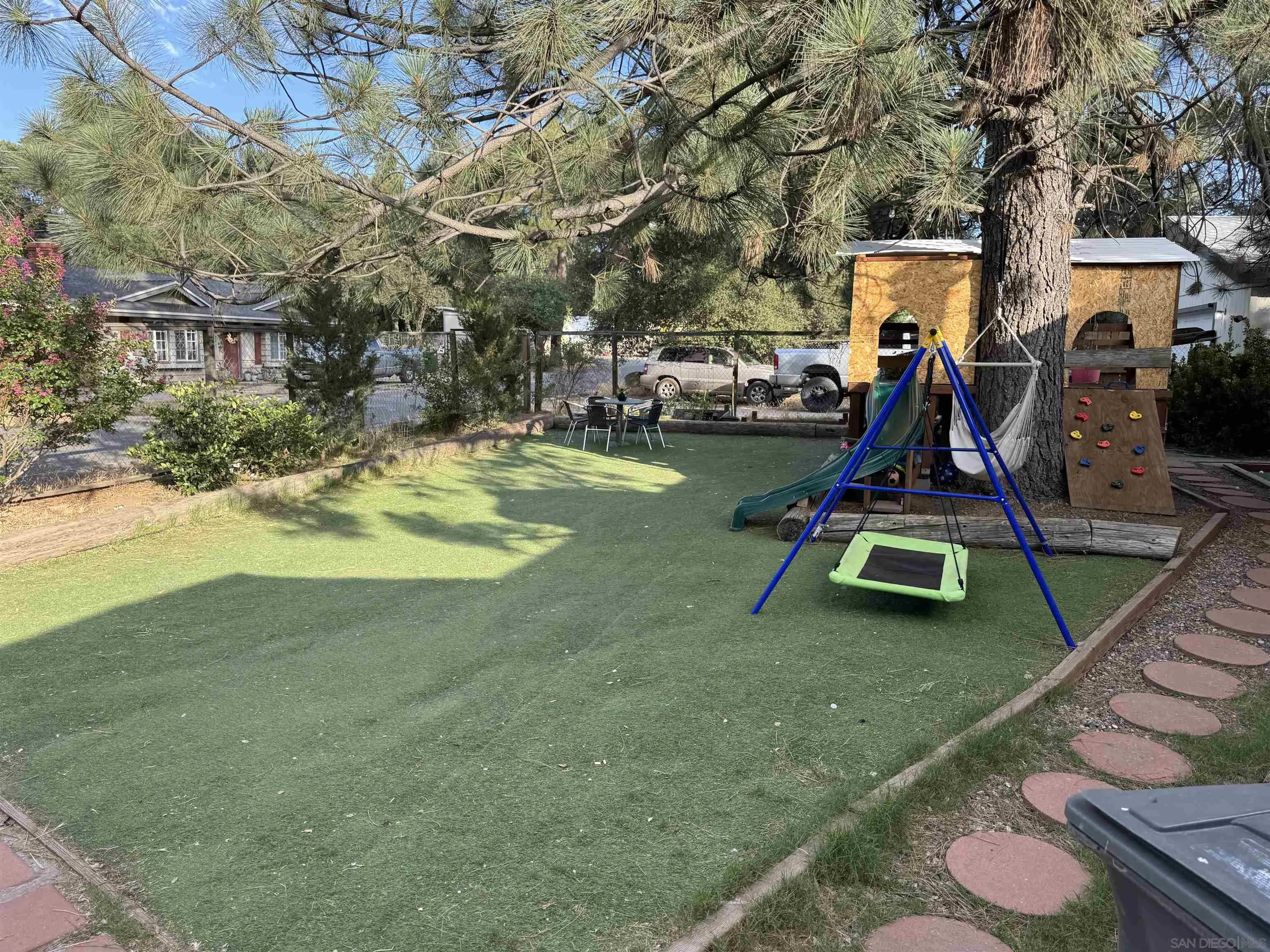 https://cdn.realtyfeed.com/cdn/127/260014661/99764ff523d66c622e62e6a28070fb6e.webp