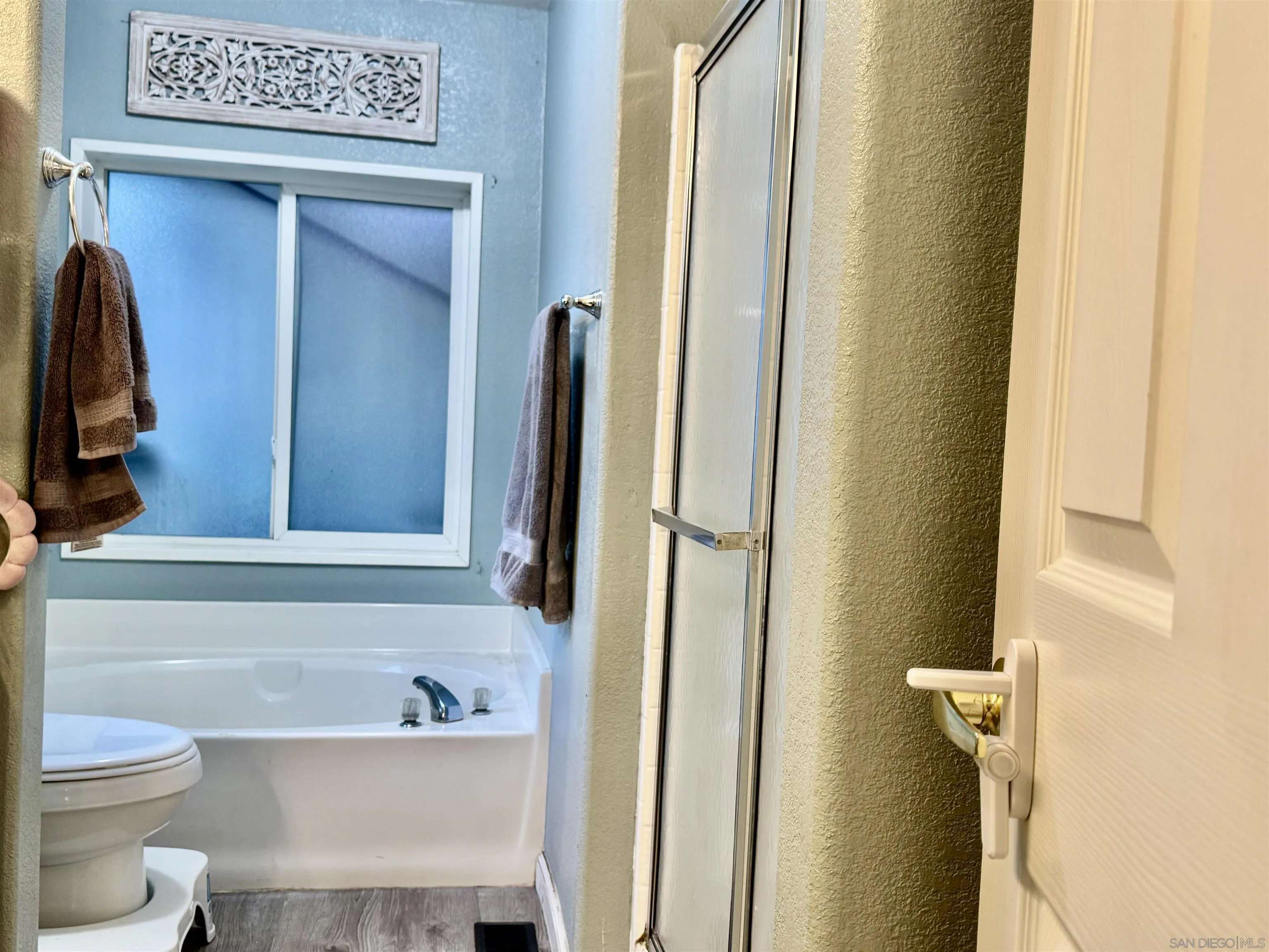 https://cdn.realtyfeed.com/cdn/127/260014661/9eac7db9d6e9900634349cf31e4948b2.webp