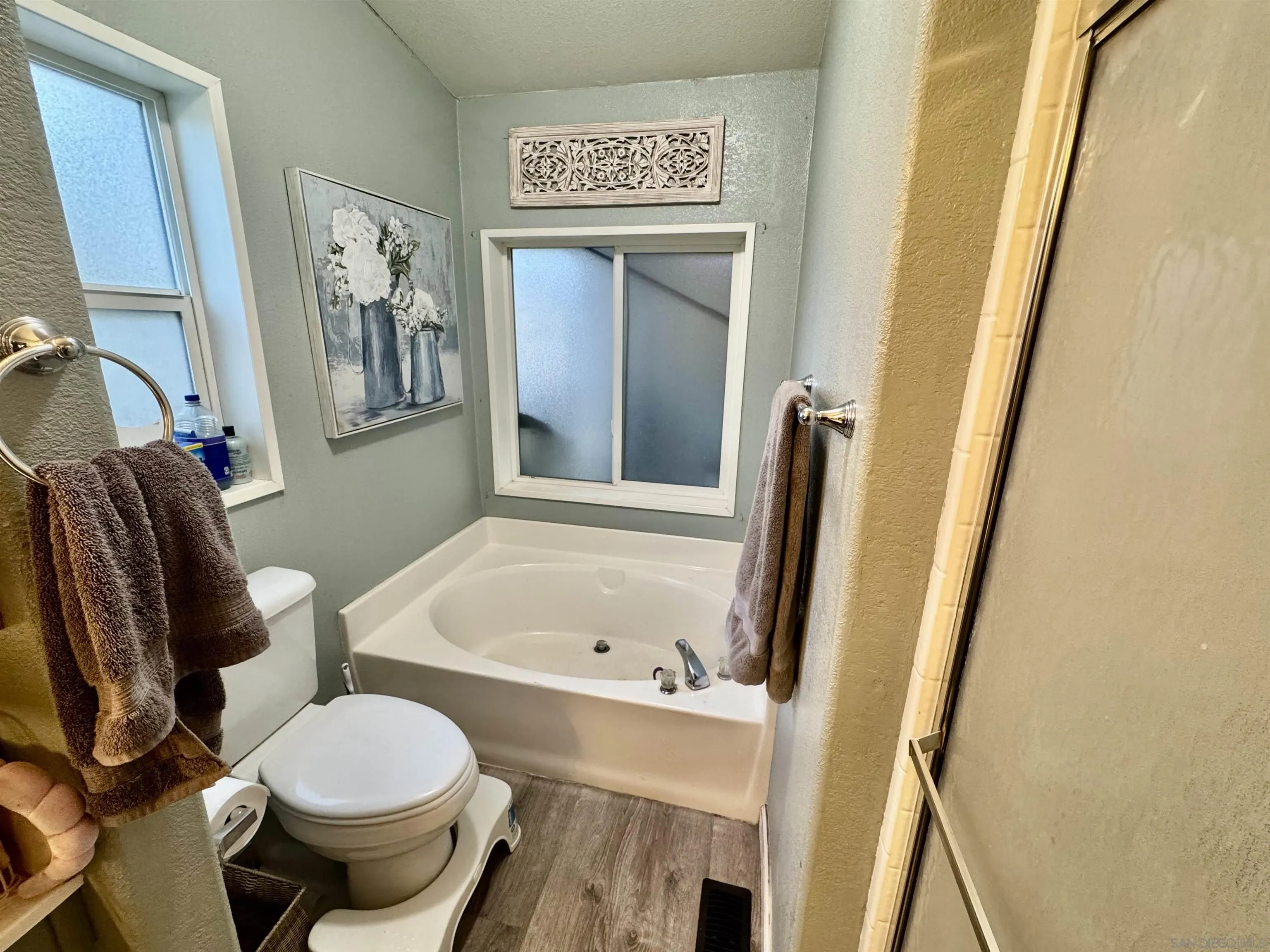 https://cdn.realtyfeed.com/cdn/127/260014661/ca596f20f64b7b7bc0913a7013848dbd.webp