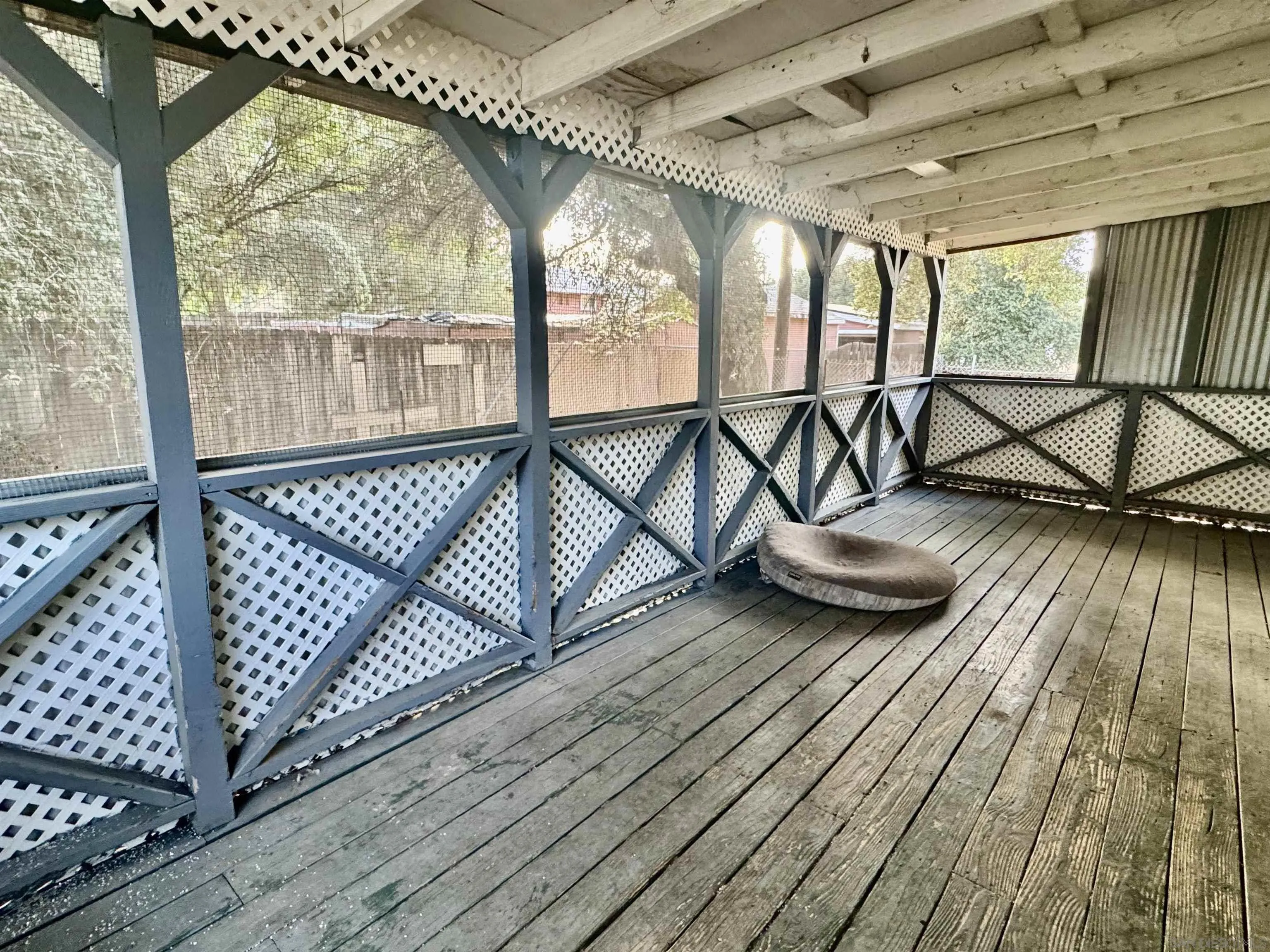 https://cdn.realtyfeed.com/cdn/127/260014661/fc6b440c99f432f02239d0113d3fb84d.webp