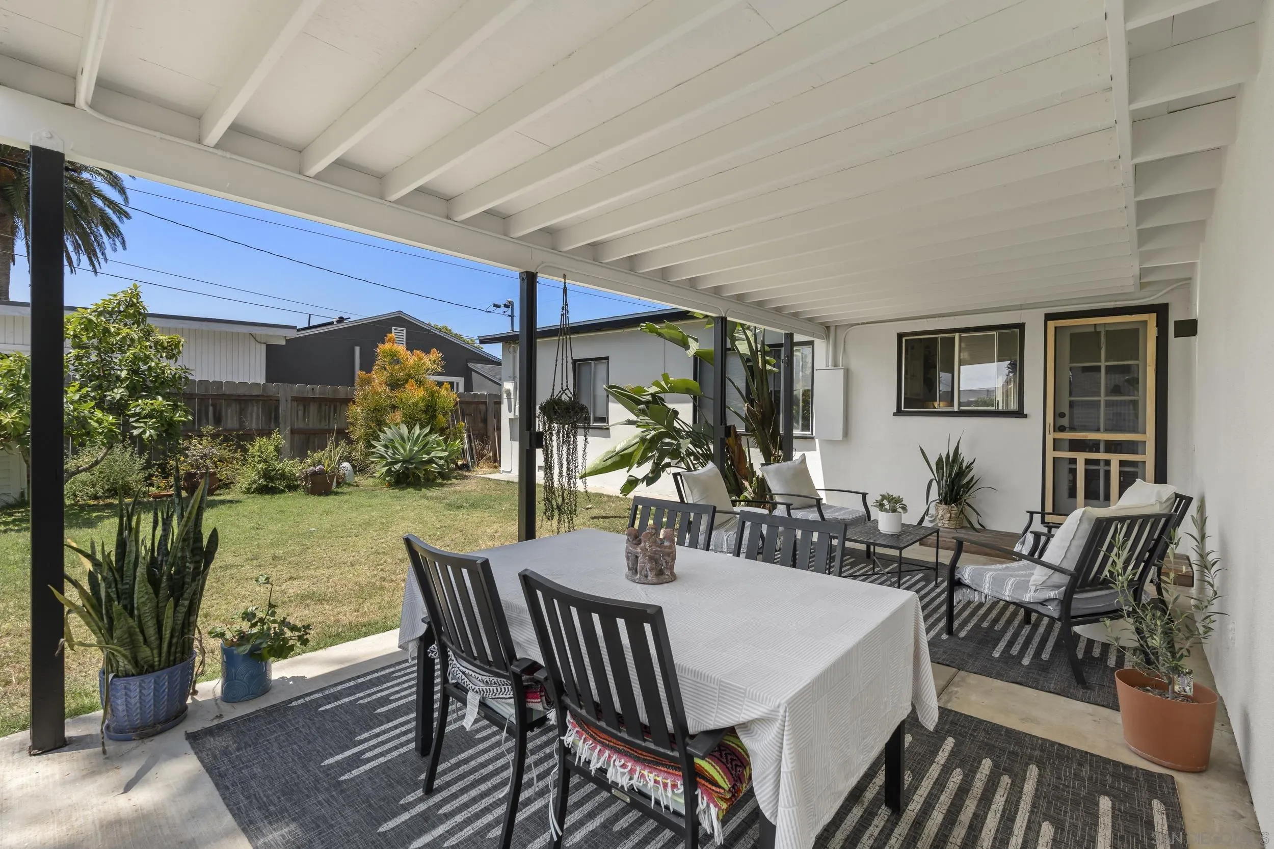 https://cdn.realtyfeed.com/cdn/127/260014662/2d0c9c0cf54c133e63ef083898cfcdec.webp