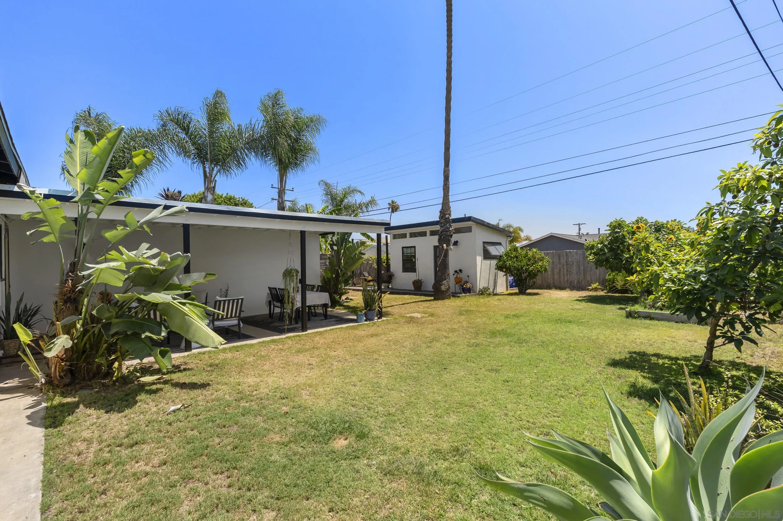 https://cdn.realtyfeed.com/cdn/127/260014662/85c562c3cd42d0e345b30cf8e927e6d1.webp