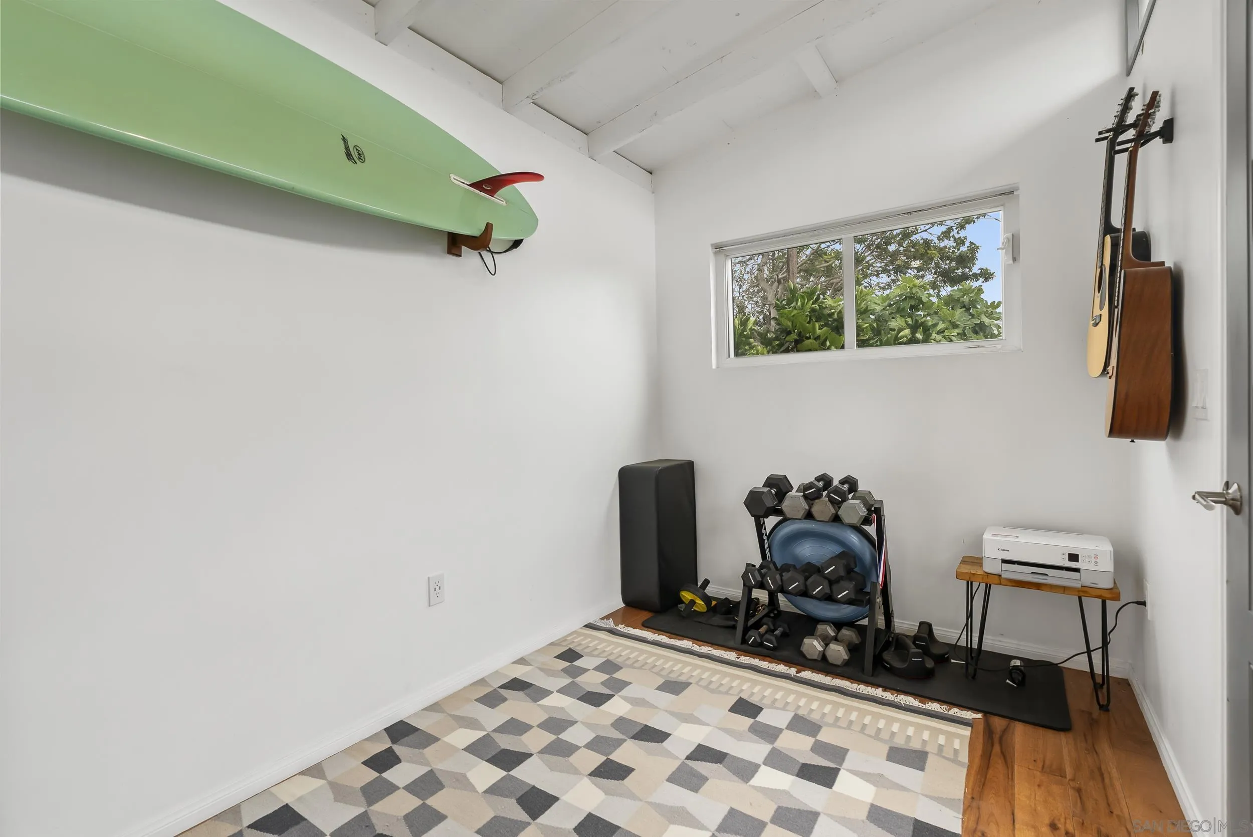 https://cdn.realtyfeed.com/cdn/127/260014662/f8728e4e20ca033b3427992bfcf29d97.webp