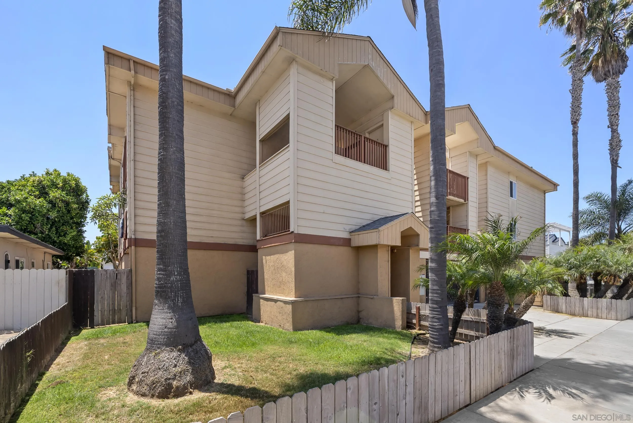 Photo #3: 260014669 Listing: Photo #3