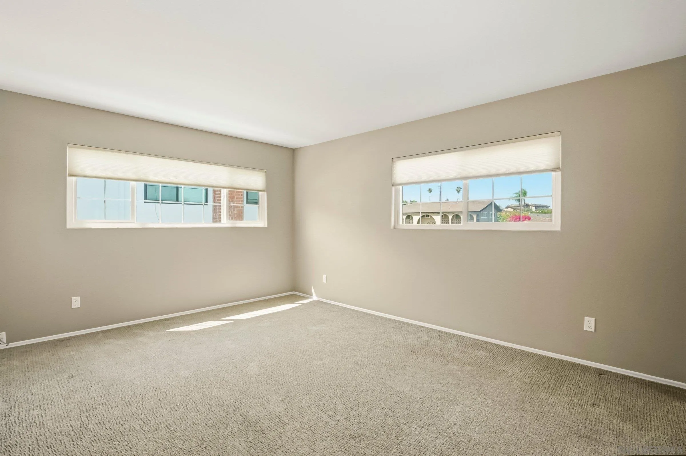 https://cdn.realtyfeed.com/cdn/127/260014675/3370394e3c83095da579f28a0b884458.webp