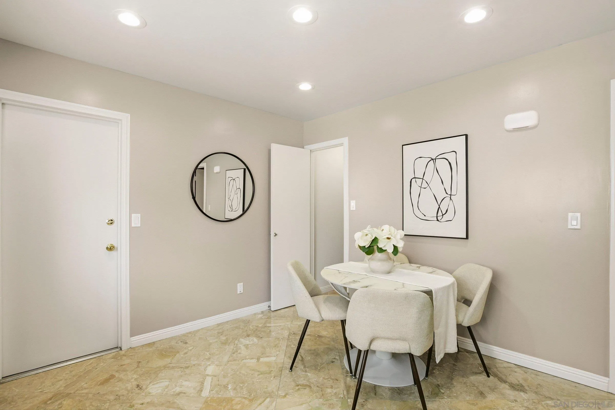 https://cdn.realtyfeed.com/cdn/127/260014675/abcab7046ed30ad15809c57ea5e4199f.webp