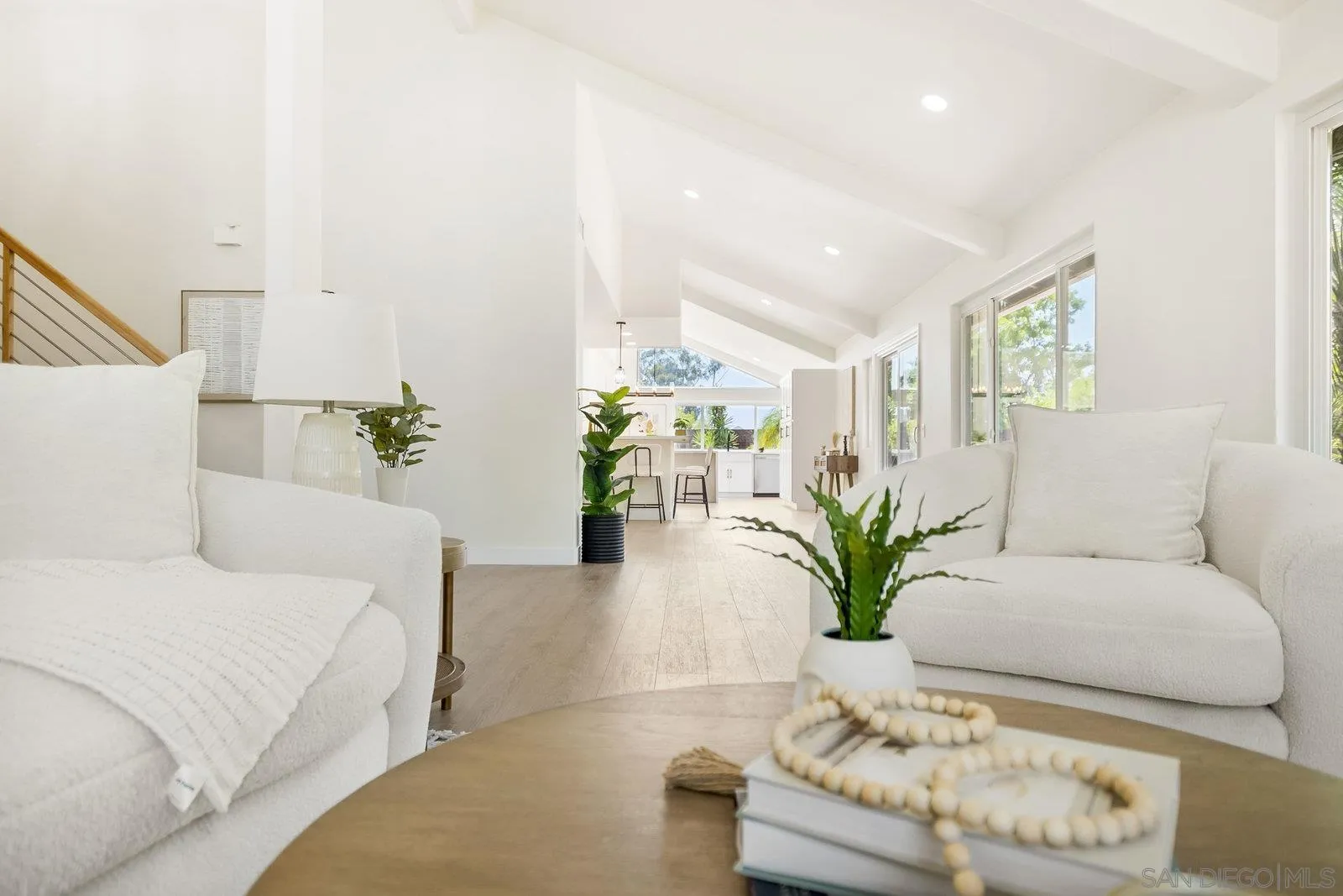 https://cdn.realtyfeed.com/cdn/127/260014679/5c1e2d967eba22c023c55eb02a39b6ca.webp