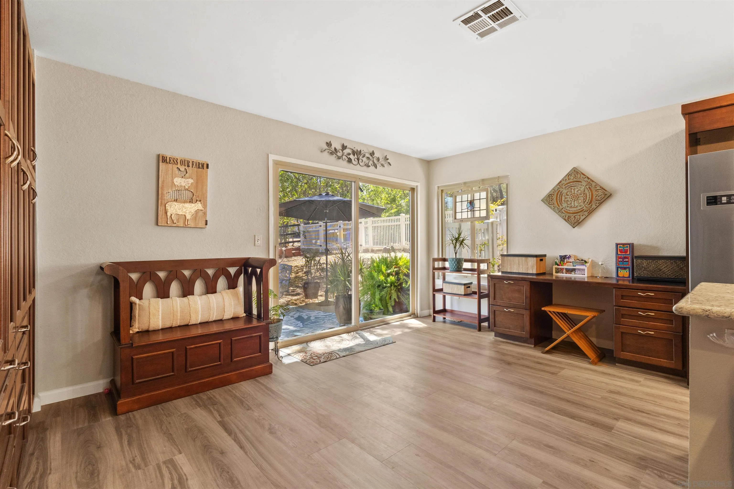 https://cdn.realtyfeed.com/cdn/127/260014680/e10c6f6d9511593b551f82ce27e8b122.webp