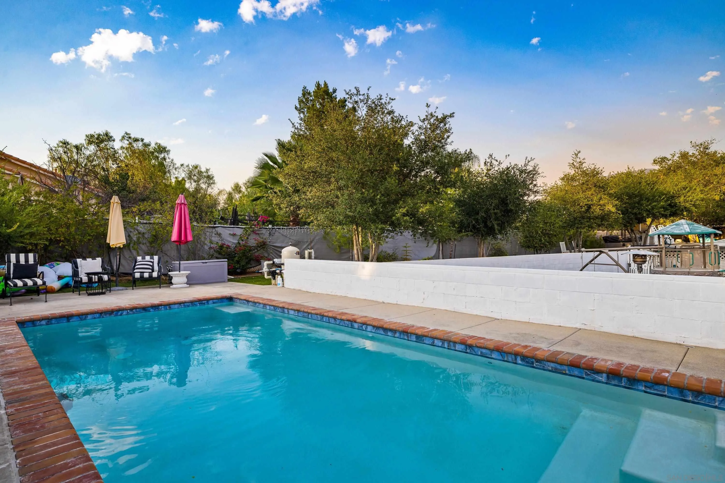 https://cdn.realtyfeed.com/cdn/127/260014682/2a564a719539df427fa27264753e51d1.webp