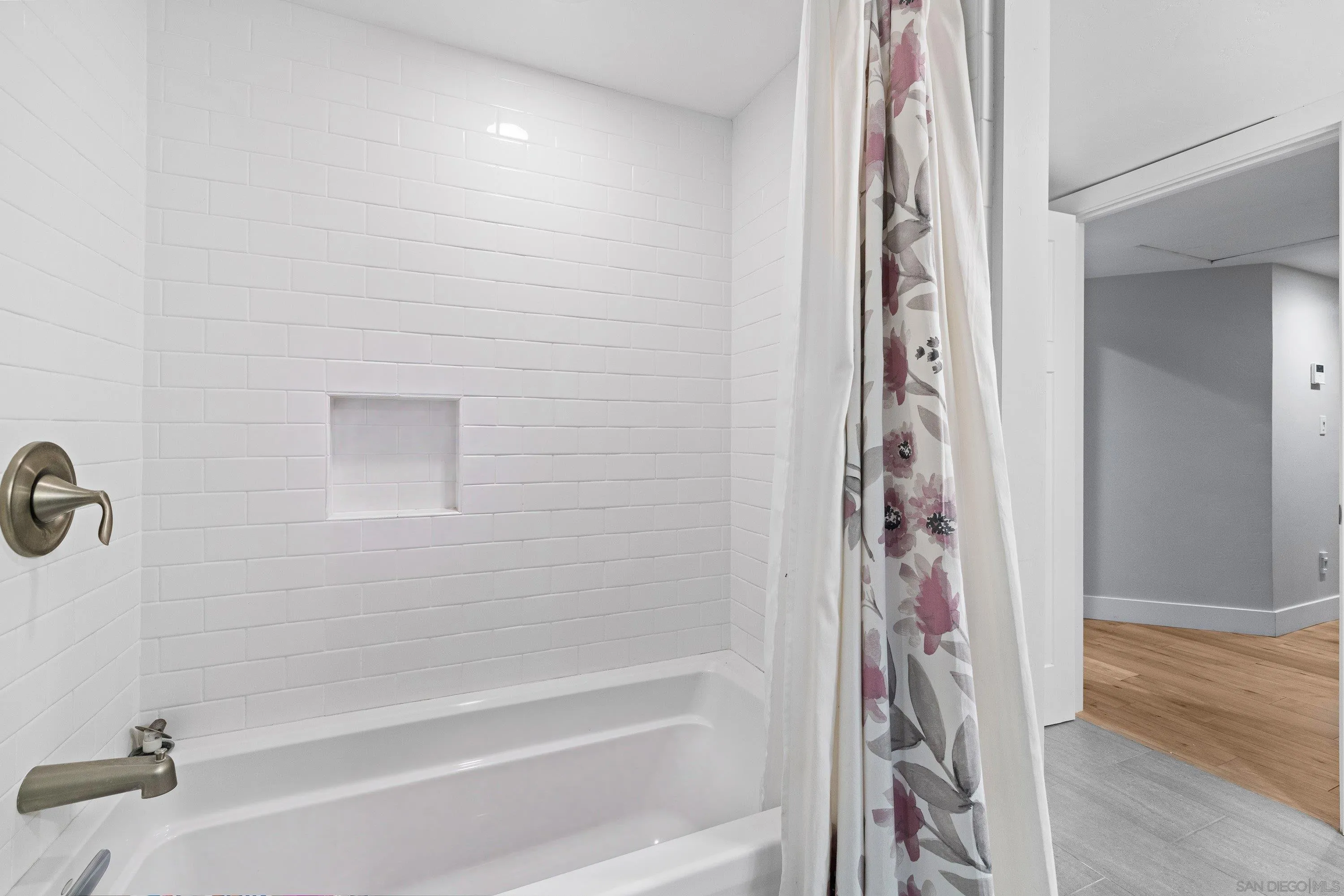 https://cdn.realtyfeed.com/cdn/127/260014682/9e4fb311edb8fd5011aabf9ac3a227b6.webp