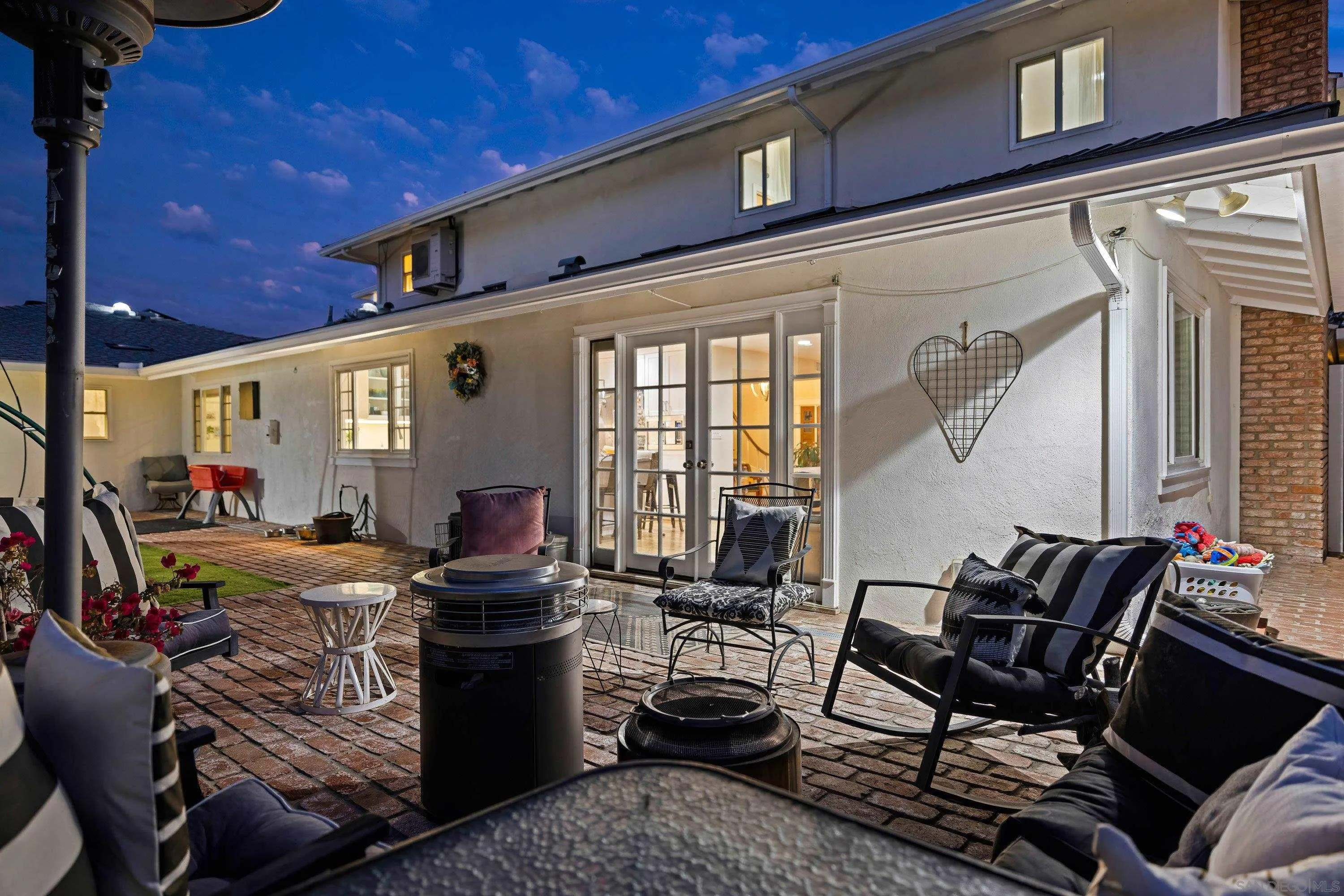 https://cdn.realtyfeed.com/cdn/127/260014682/d519a8dc0a92b51289c6db4ffd05526c.webp