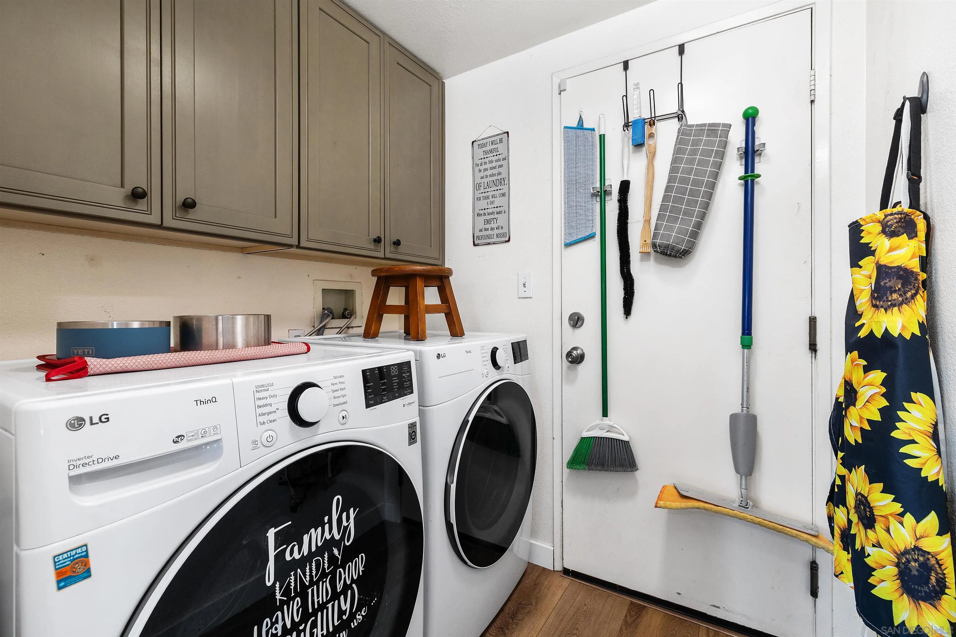 https://cdn.realtyfeed.com/cdn/127/260014683/23482e547081643f81f7f1ce2b1b6b4f.webp