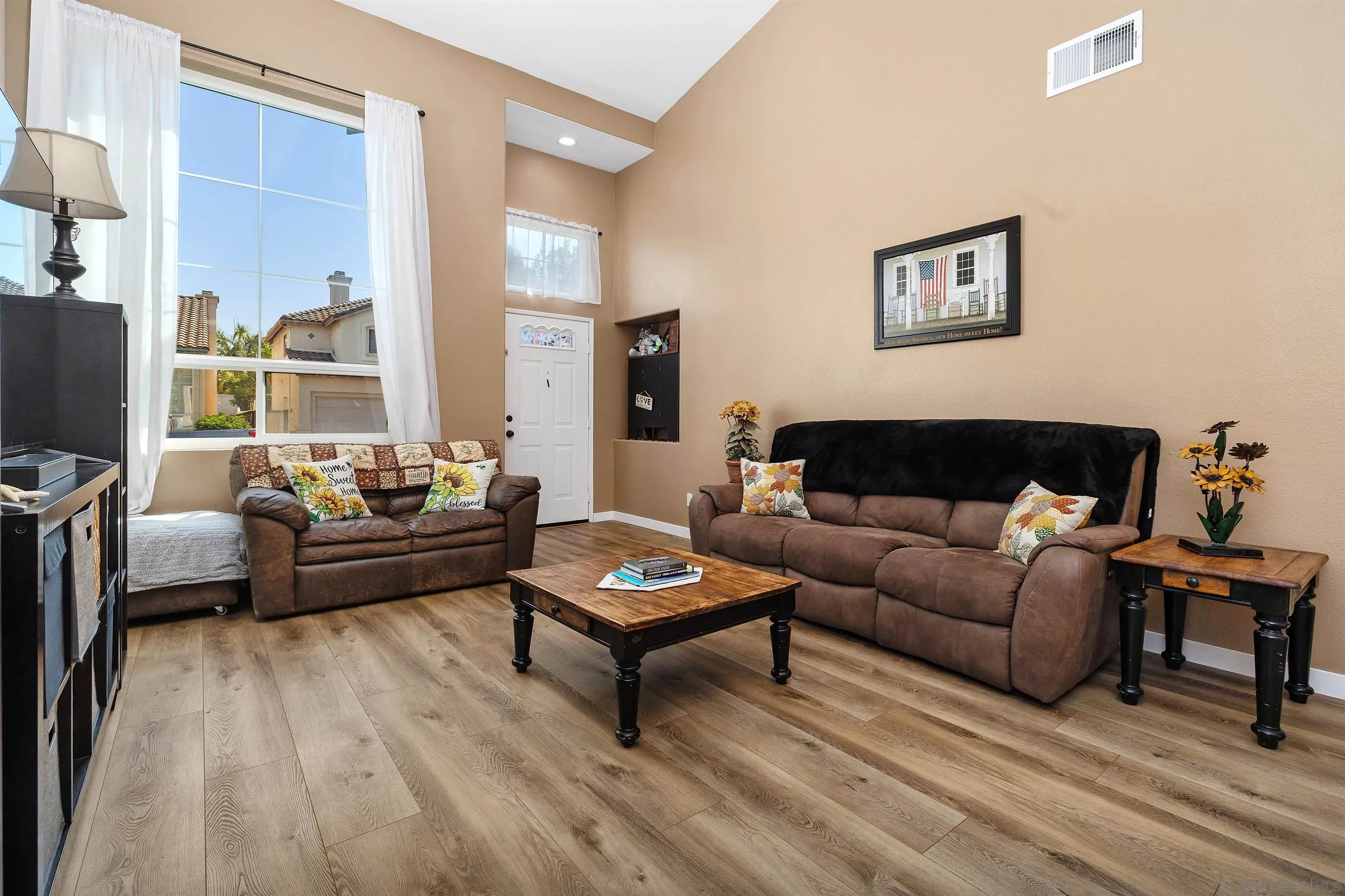 https://cdn.realtyfeed.com/cdn/127/260014683/6386e379483092bda95d532717a2b49f.webp