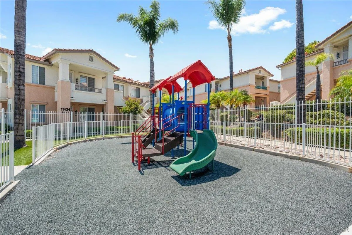 Photo #38: 260014684 Listing: Photo #38