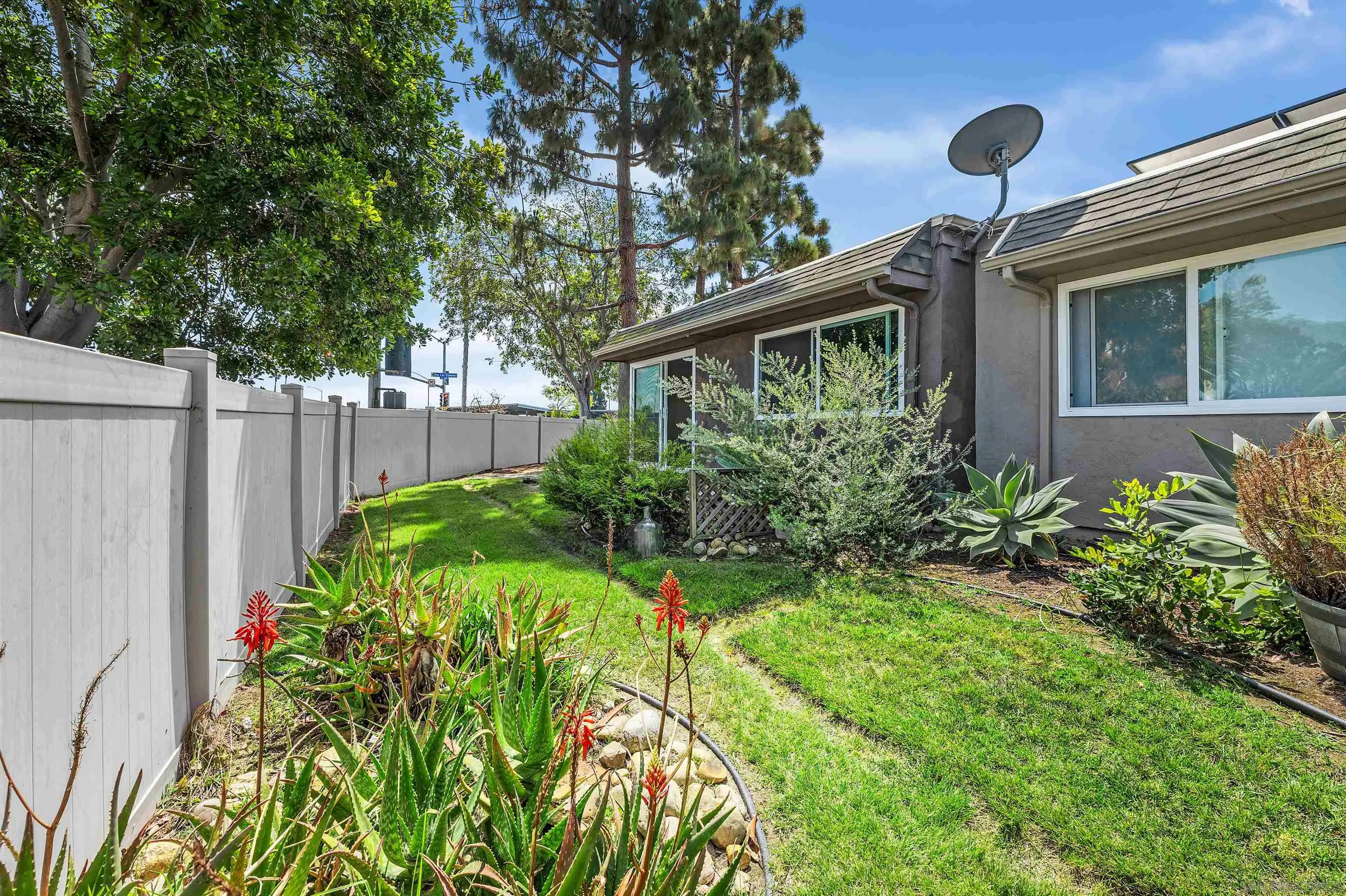 https://cdn.realtyfeed.com/cdn/127/260014685/e682c0f308d548b3b1aaf2029b944b7f.webp