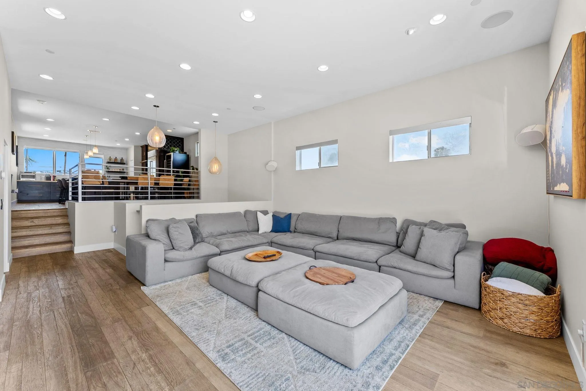 https://cdn.realtyfeed.com/cdn/127/260014687/478fc2a8c82047e60073e0bb579b0a97.webp