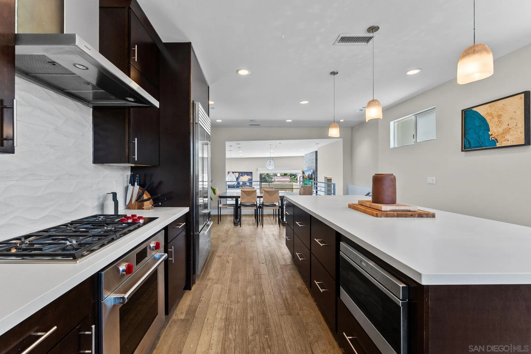 https://cdn.realtyfeed.com/cdn/127/260014687/ae3560e7a17f0bf85536969eda78edee.webp