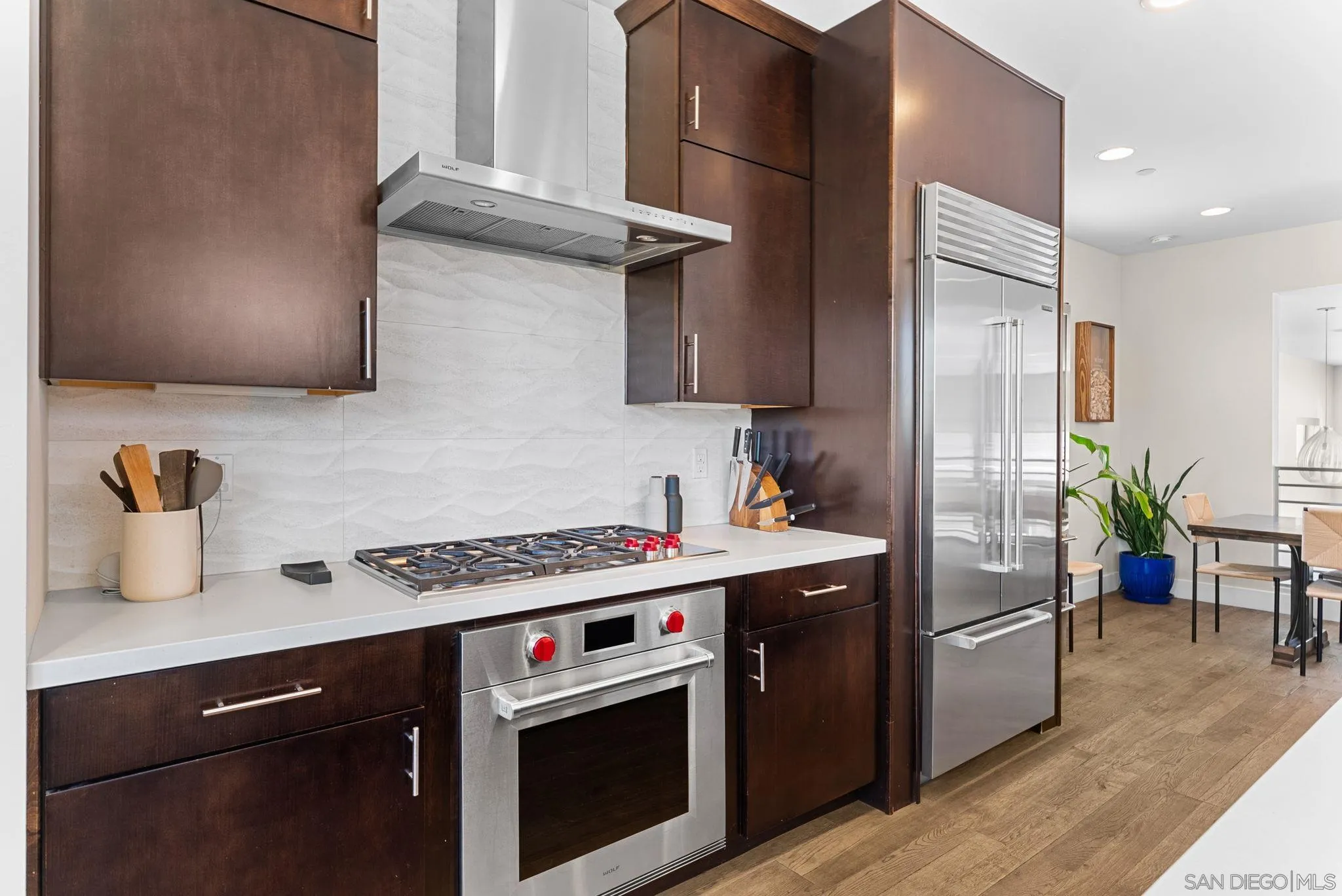 https://cdn.realtyfeed.com/cdn/127/260014687/b32df6a8e0c61461b2cb52bd73924c2d.webp