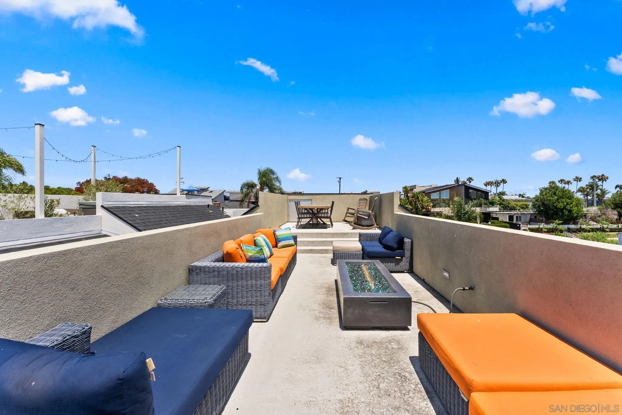 https://cdn.realtyfeed.com/cdn/127/260014687/d52821b46db84fa657d633b0c0911579.webp