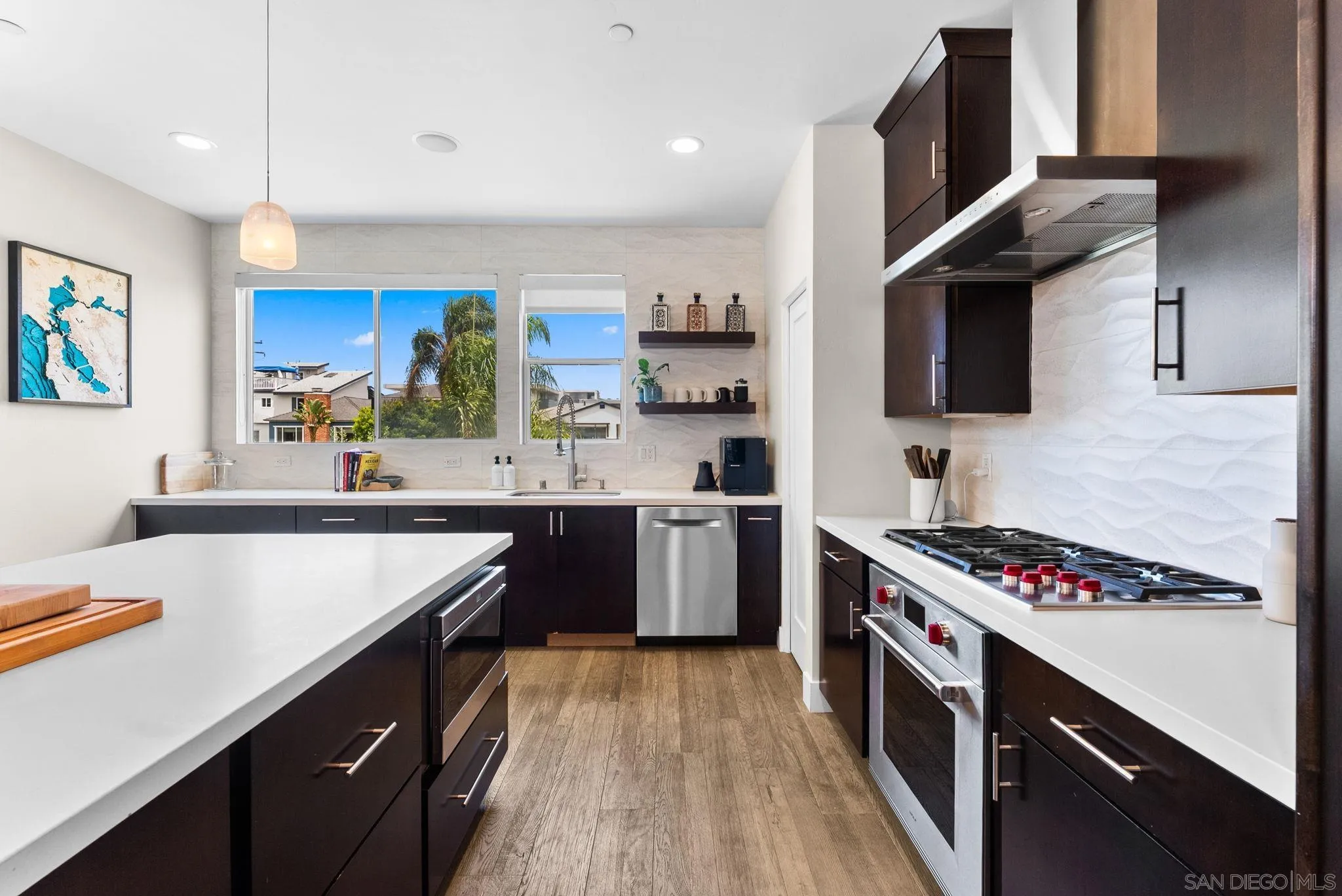 https://cdn.realtyfeed.com/cdn/127/260014687/dd1194ffa862c7c8224036dc60256f14.webp