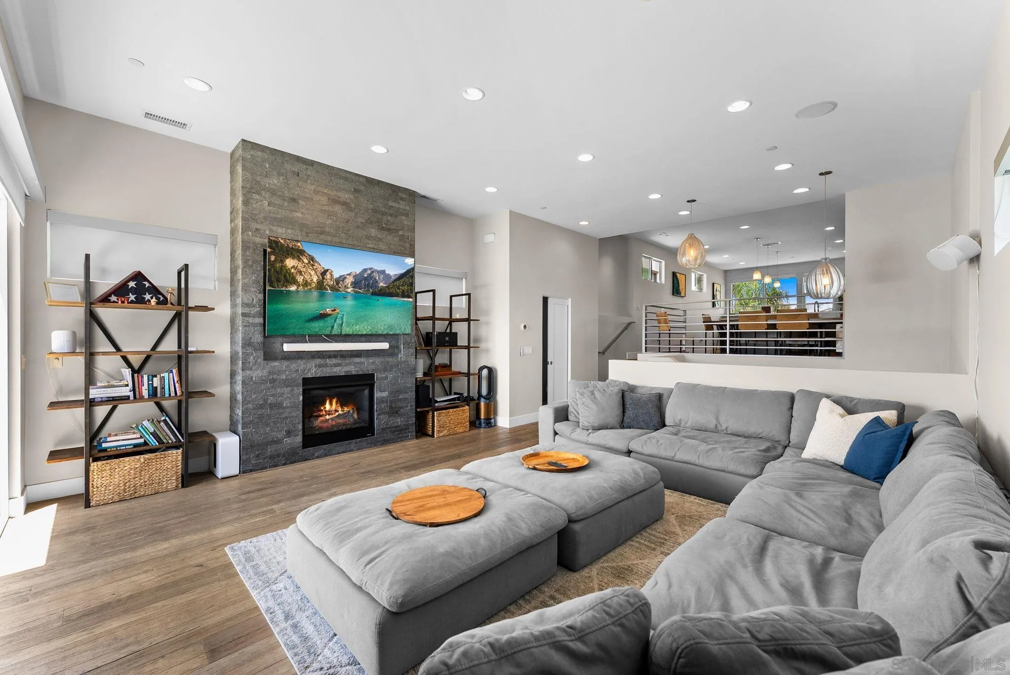 https://cdn.realtyfeed.com/cdn/127/260014687/f1760c3a1095617af942ccbec0b8b002.webp