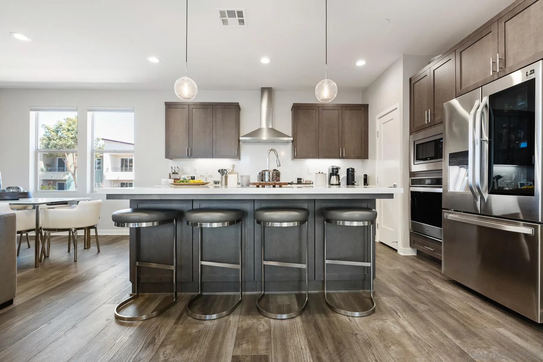 https://cdn.realtyfeed.com/cdn/127/260014688/53f04dd4b14cb9b06e21ecdf300f39d8.webp