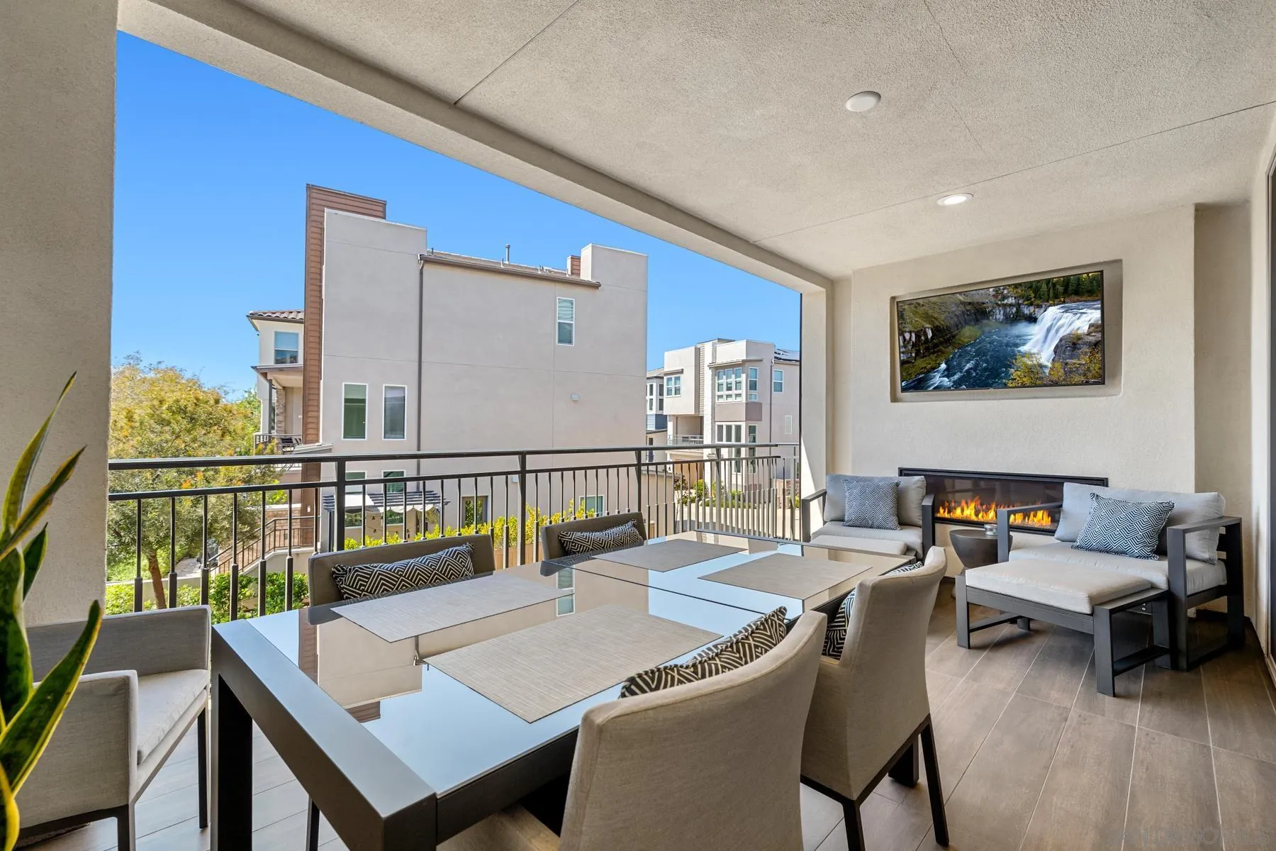 https://cdn.realtyfeed.com/cdn/127/260014688/7c2a5d434c0721a2ef96e31fddeb1af7.webp