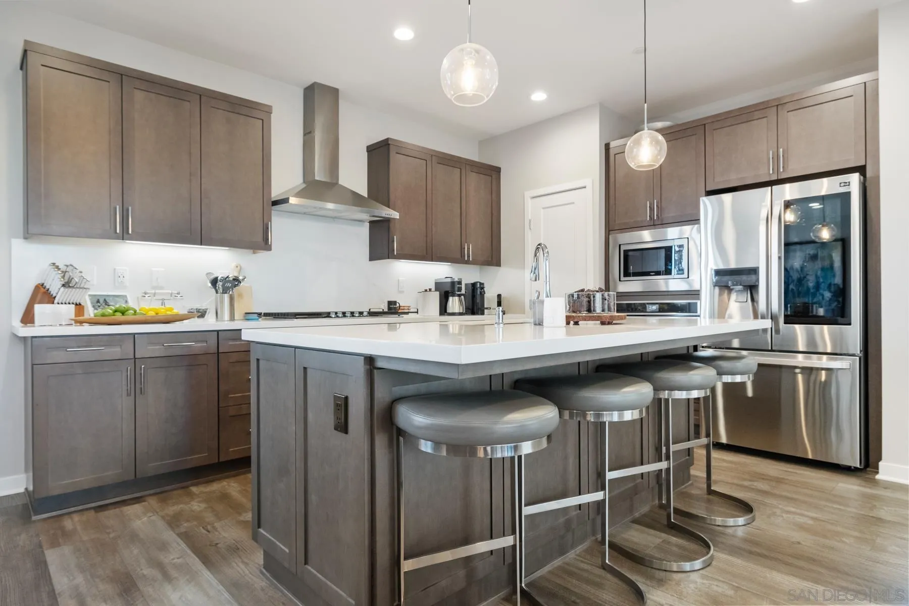 https://cdn.realtyfeed.com/cdn/127/260014688/ddde549b76ce30529ebee72b7918375a.webp