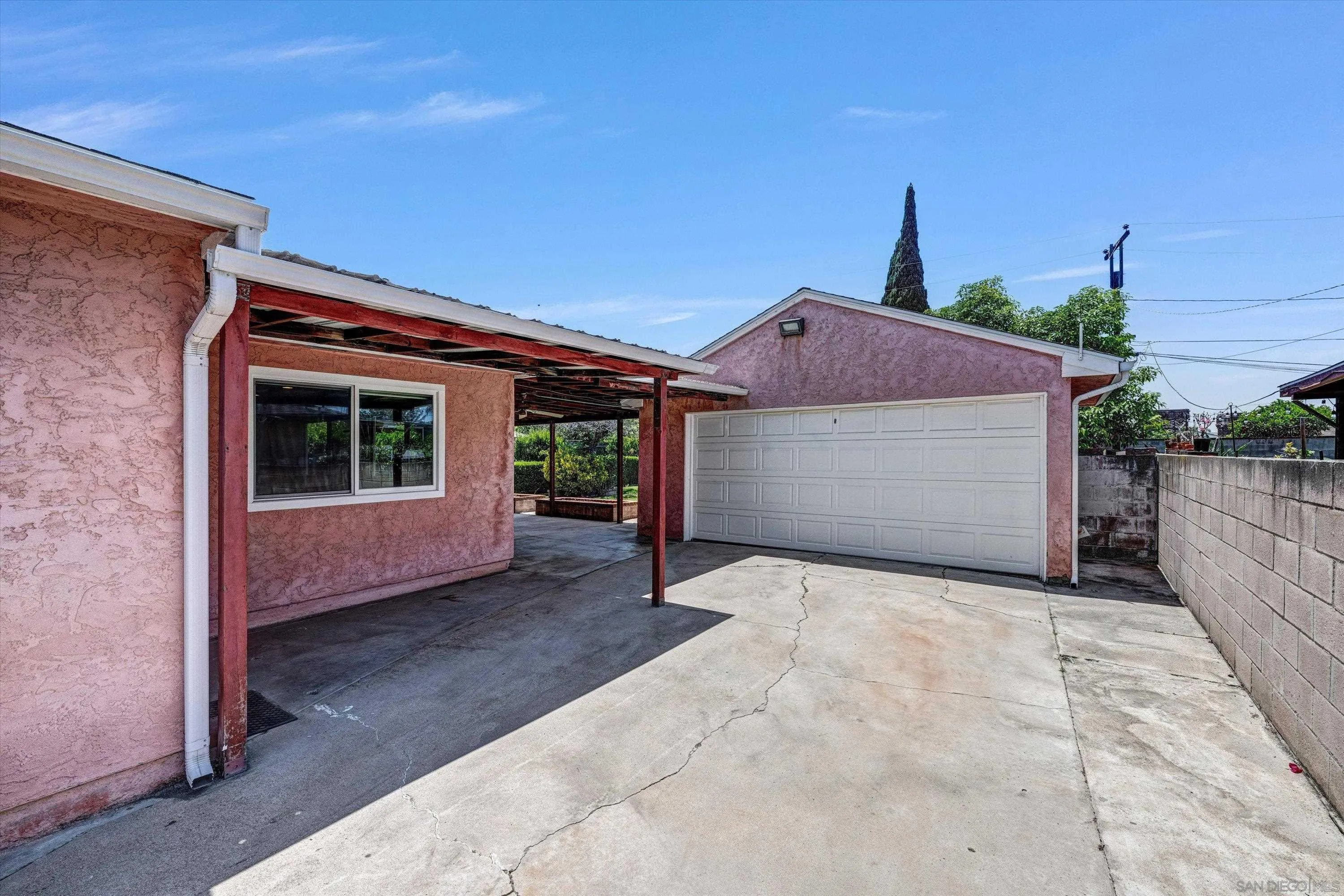 https://cdn.realtyfeed.com/cdn/127/260014690/d67e1f991fa5b2ebb55dcb468aa79241.webp