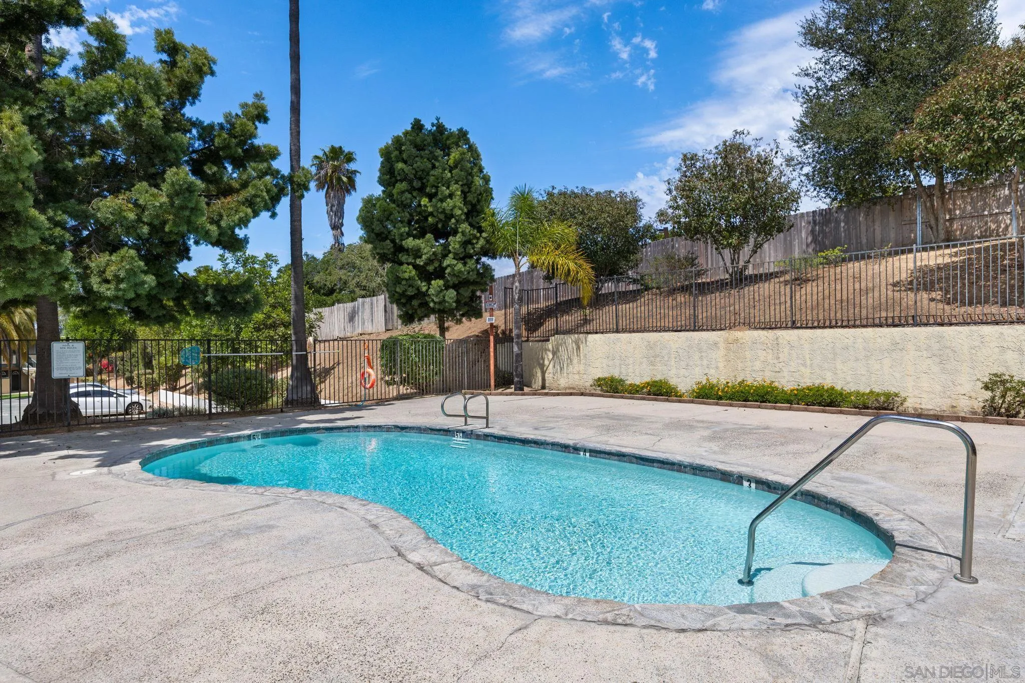 https://cdn.realtyfeed.com/cdn/127/260014691/7ae72fe5f1fea1e04efe90d66acd8d66.webp
